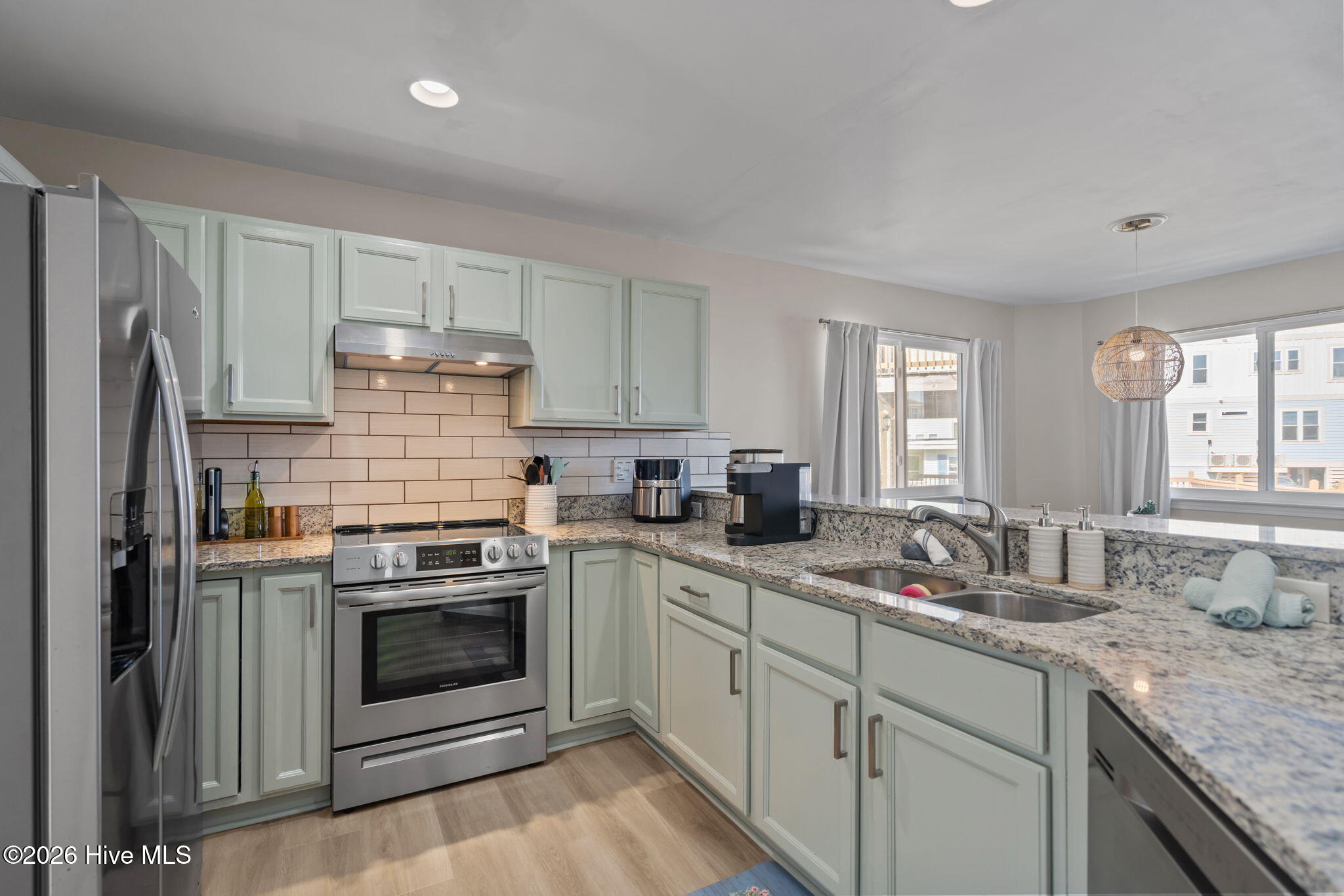 1412 Canal Drive Apt C Property Photo 8
