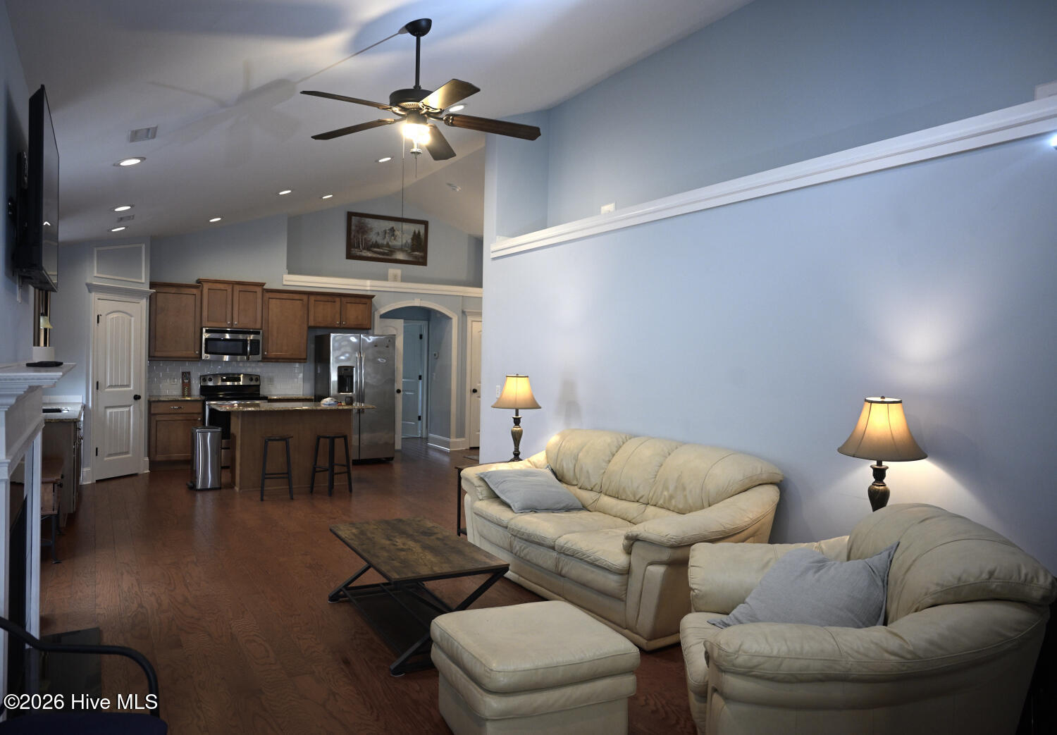 2117 Maple Leaf Drive Property Photo 3