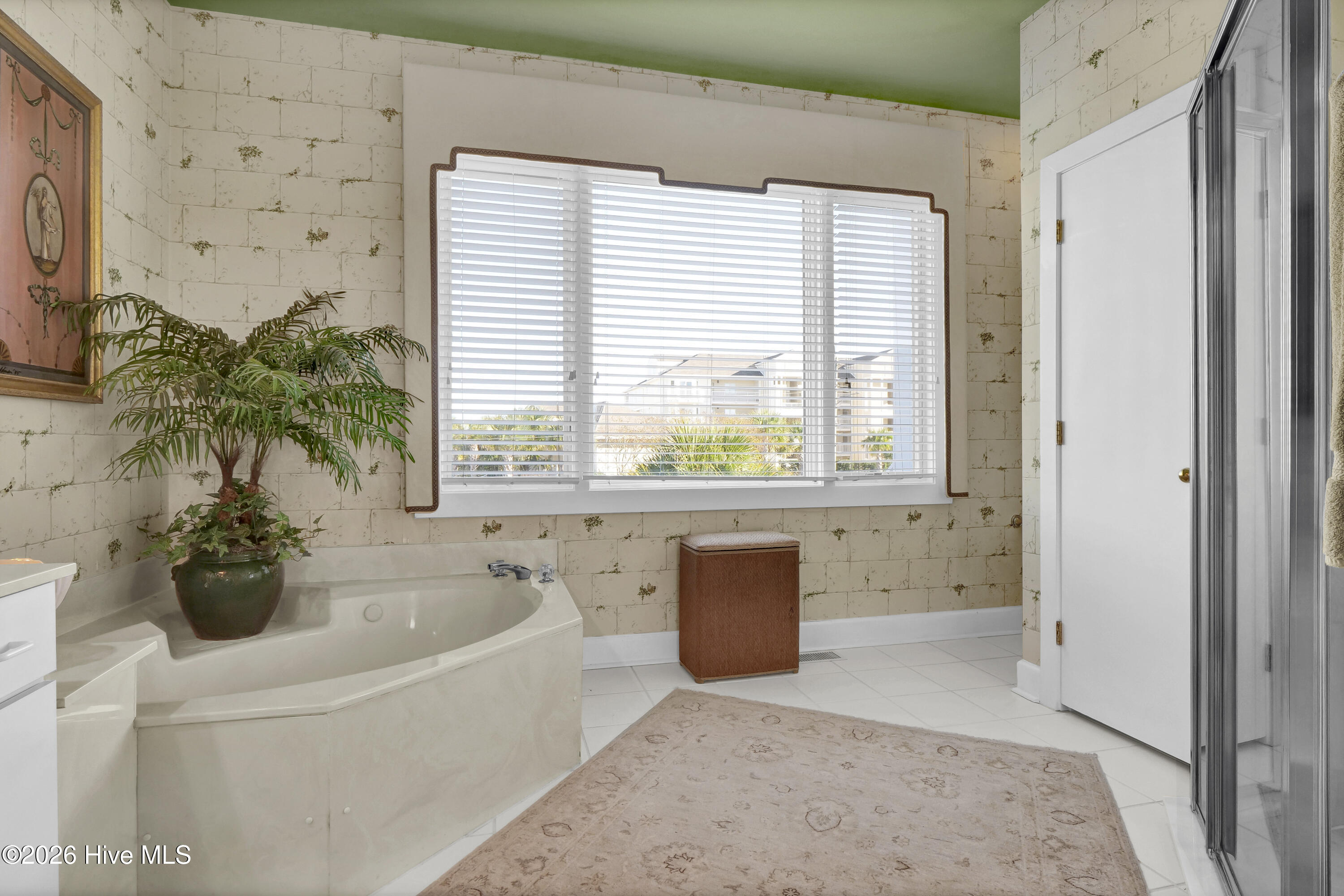 2509 N Lumina Avenue N Property Photo 28