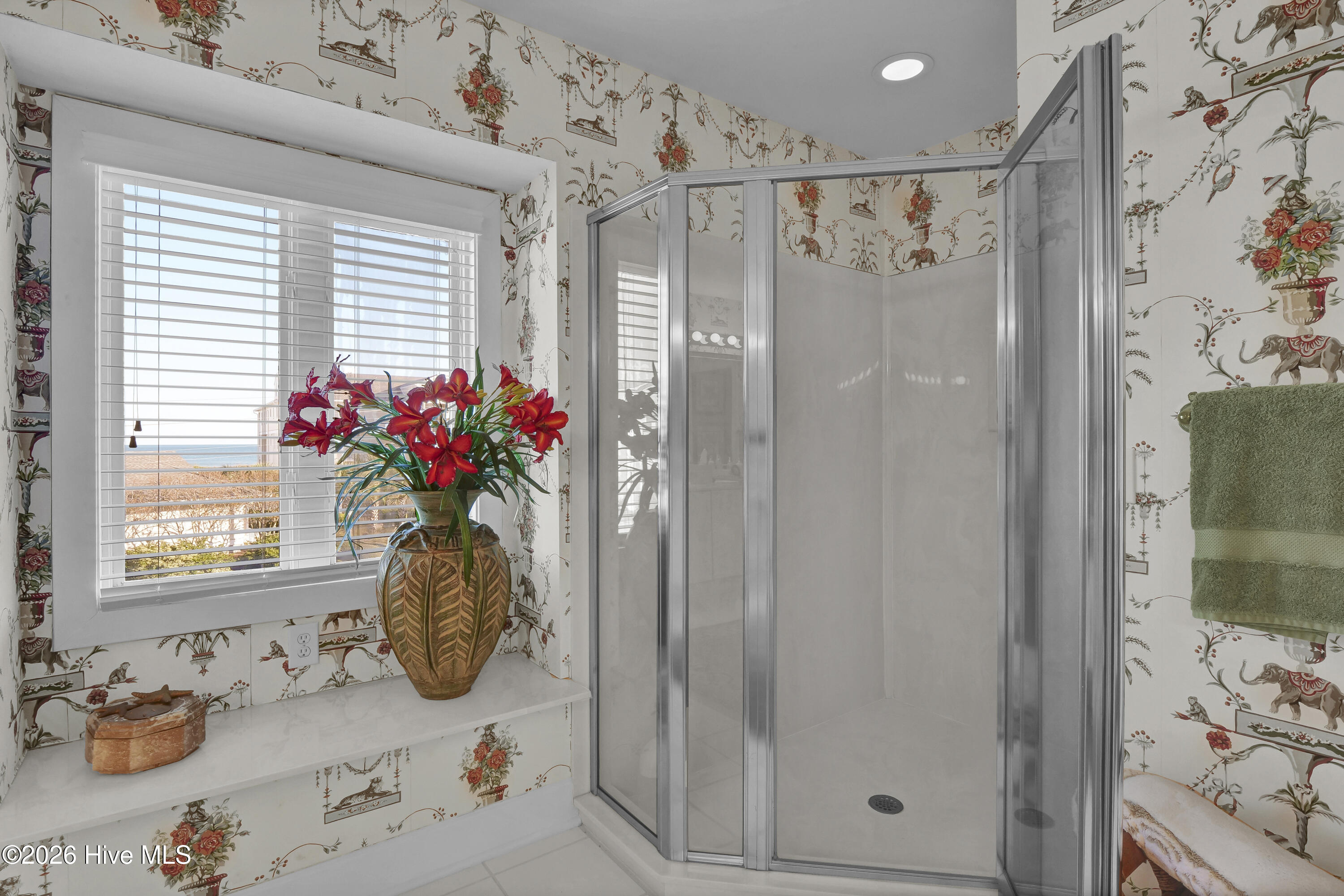 2509 N Lumina Avenue N Property Photo 45