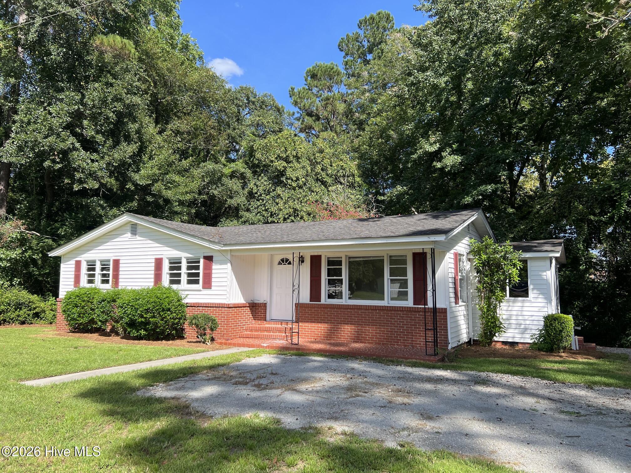 108 Carter Street Property Photo 1