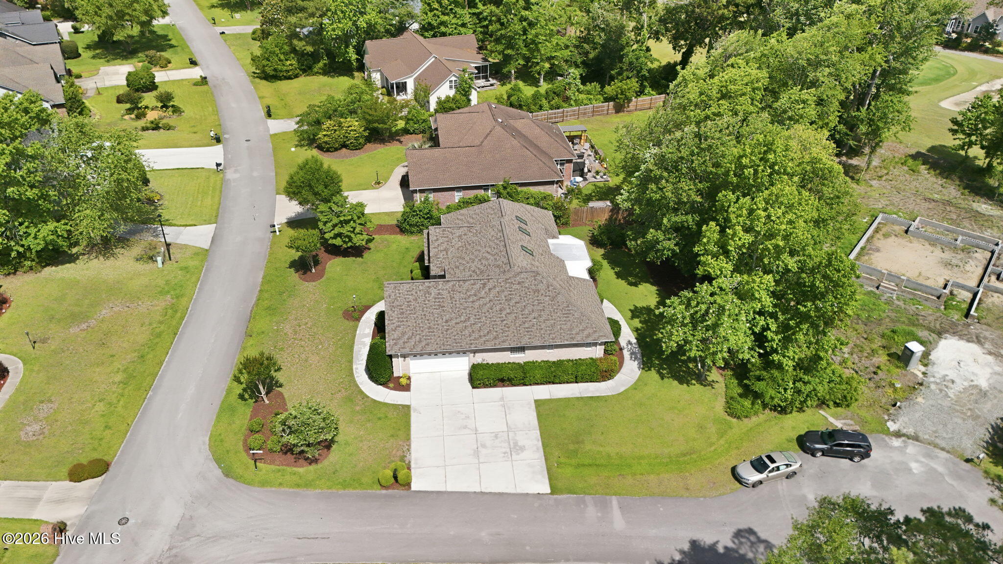 411 Oakmont Drive Property Photo 5