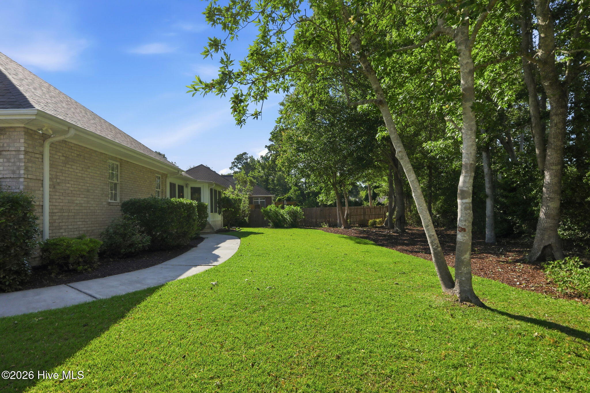 411 Oakmont Drive Property Photo 8