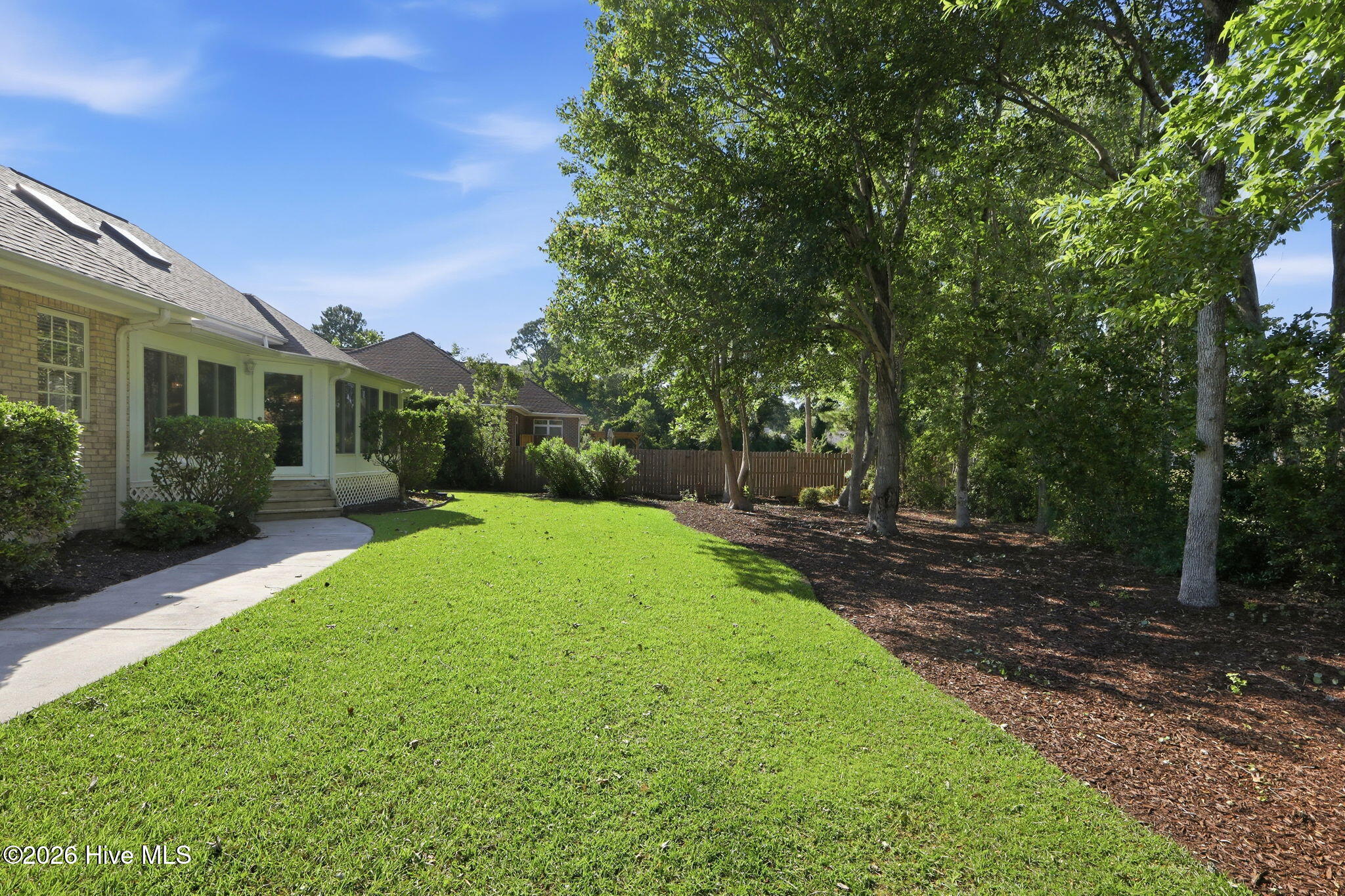 411 Oakmont Drive Property Photo 9