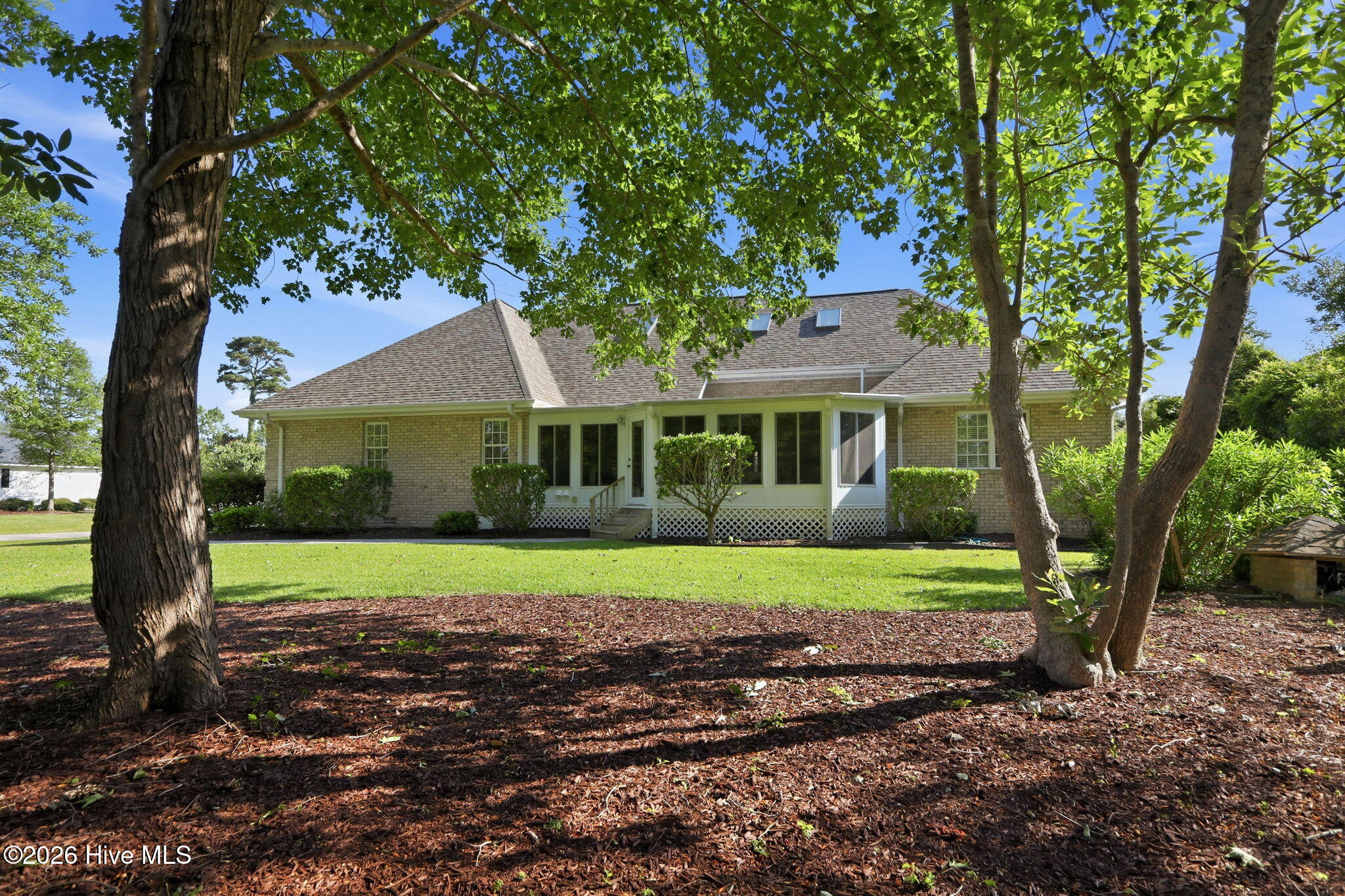 411 Oakmont Drive Property Photo 11