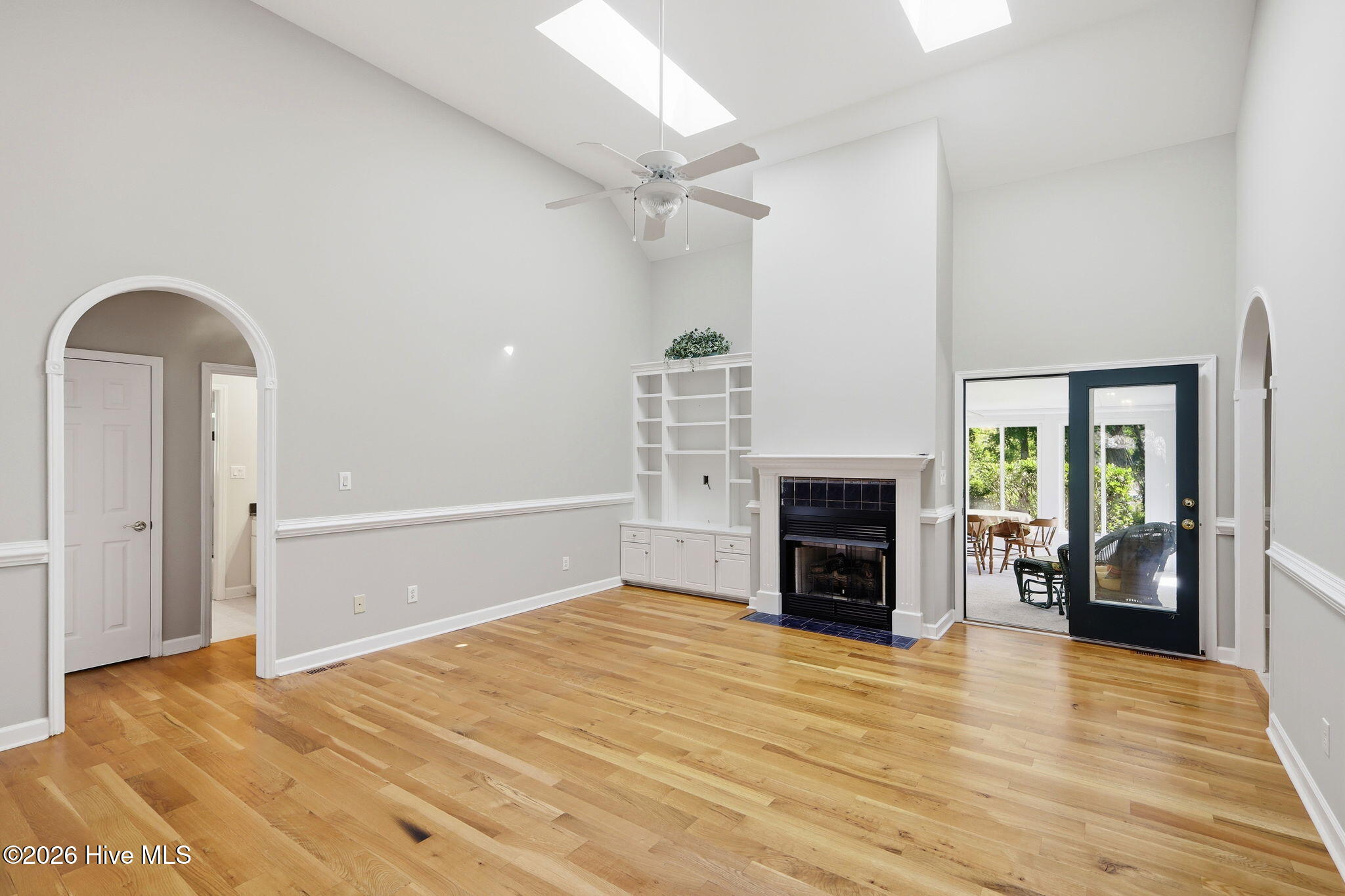 411 Oakmont Drive Property Photo 13