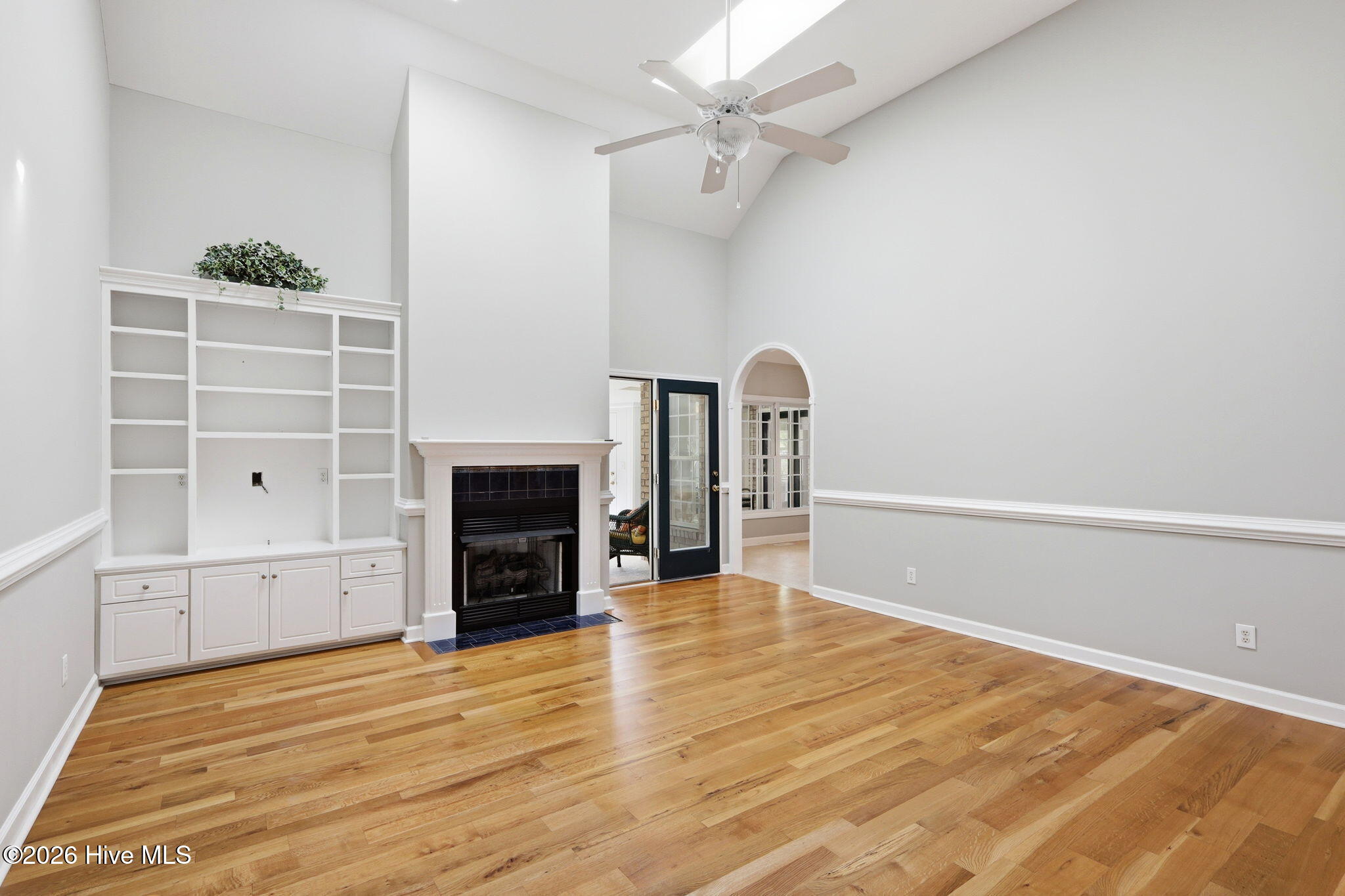 411 Oakmont Drive Property Photo 14