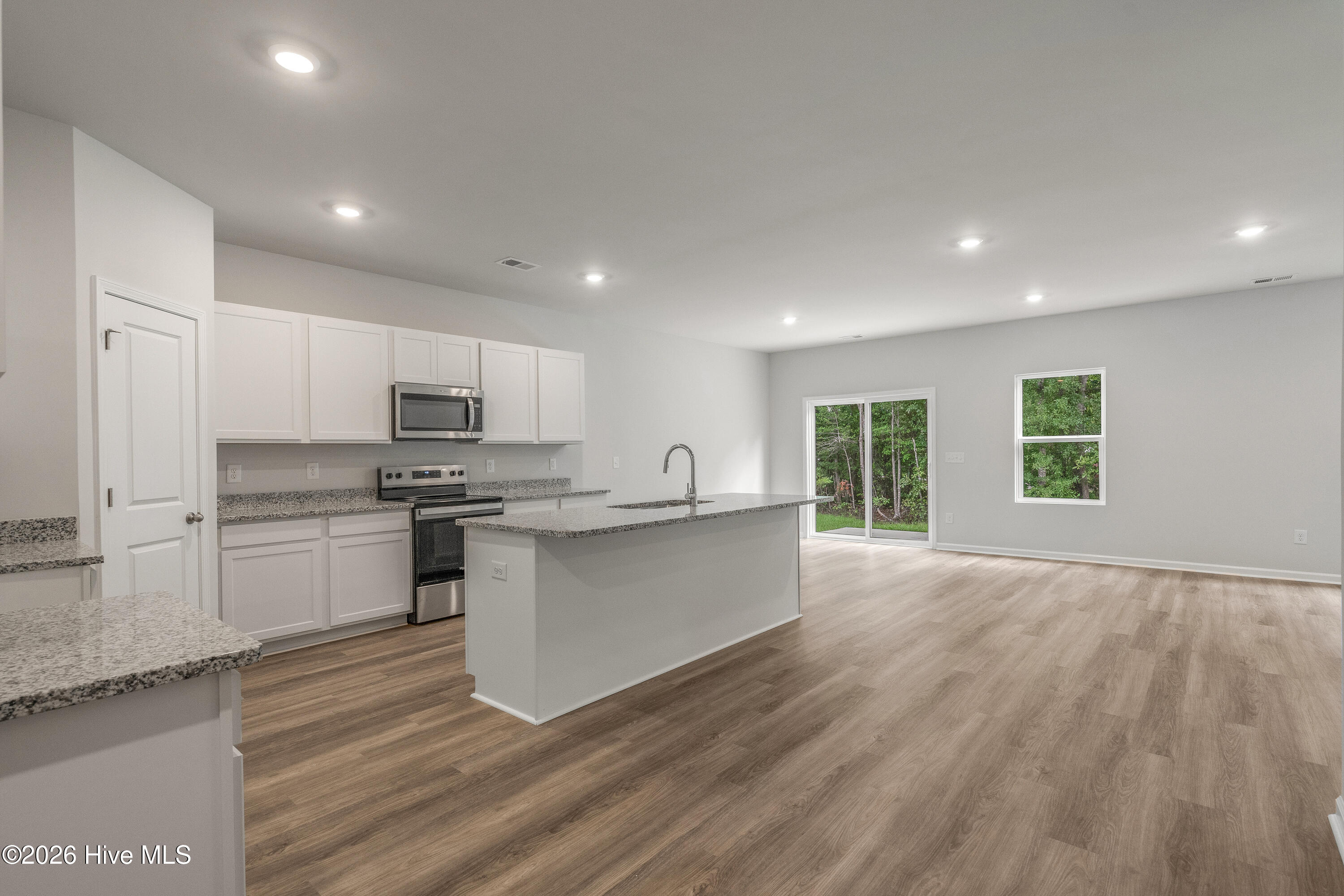 7138 Woodline Drive Sw Property Photo 10