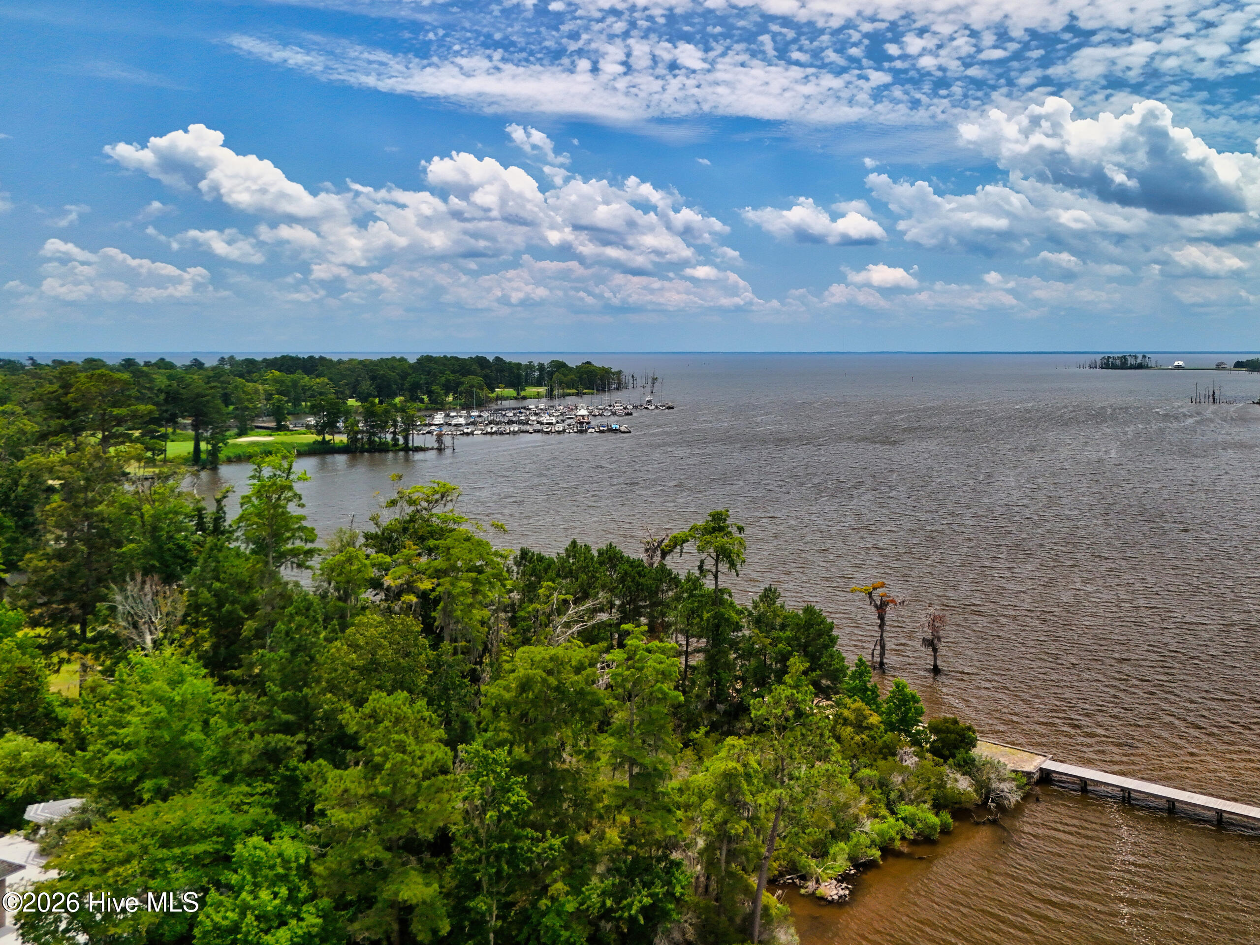 211 Beech Point Boulevard Property Photo 6