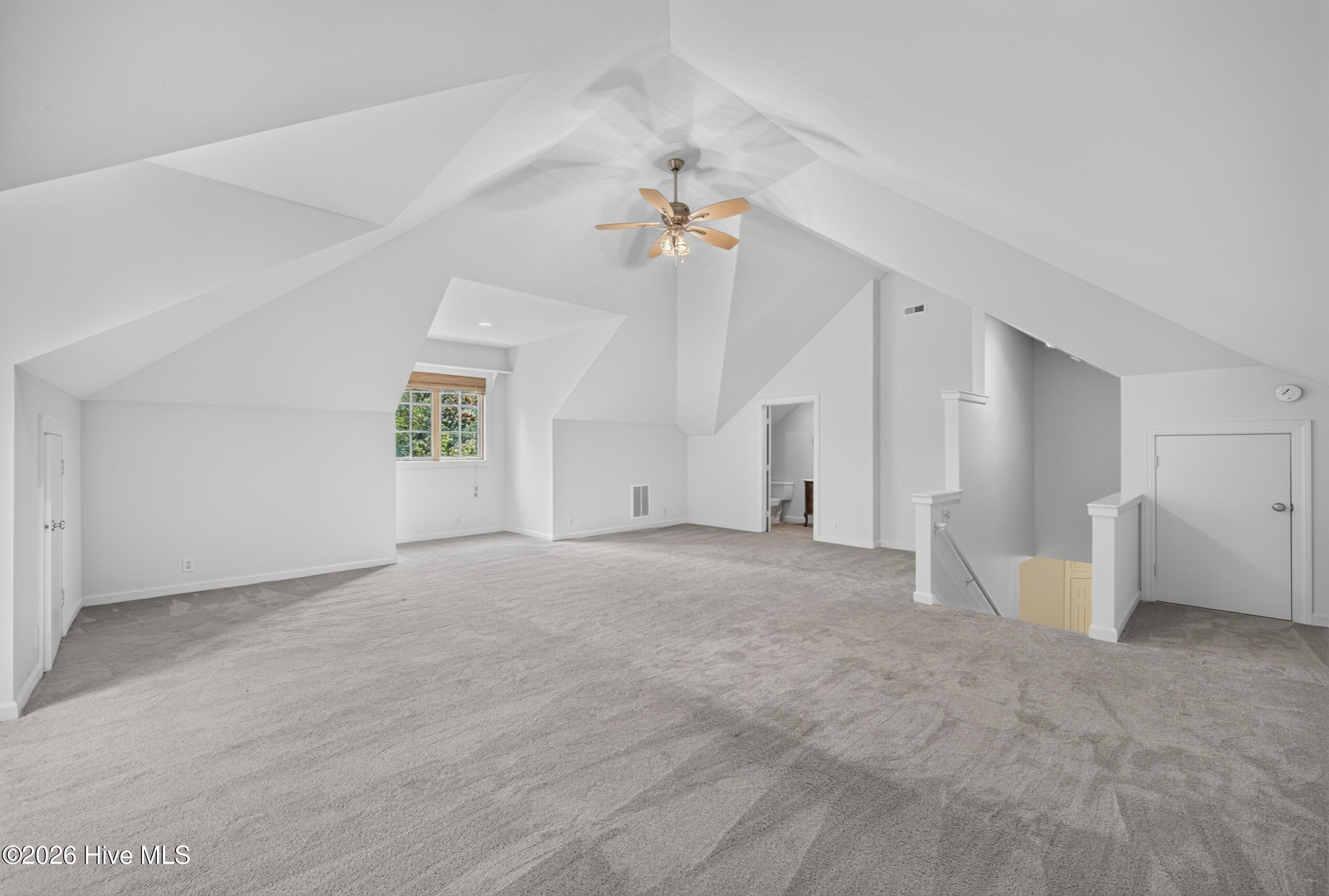 211 Beech Point Boulevard Property Photo 28
