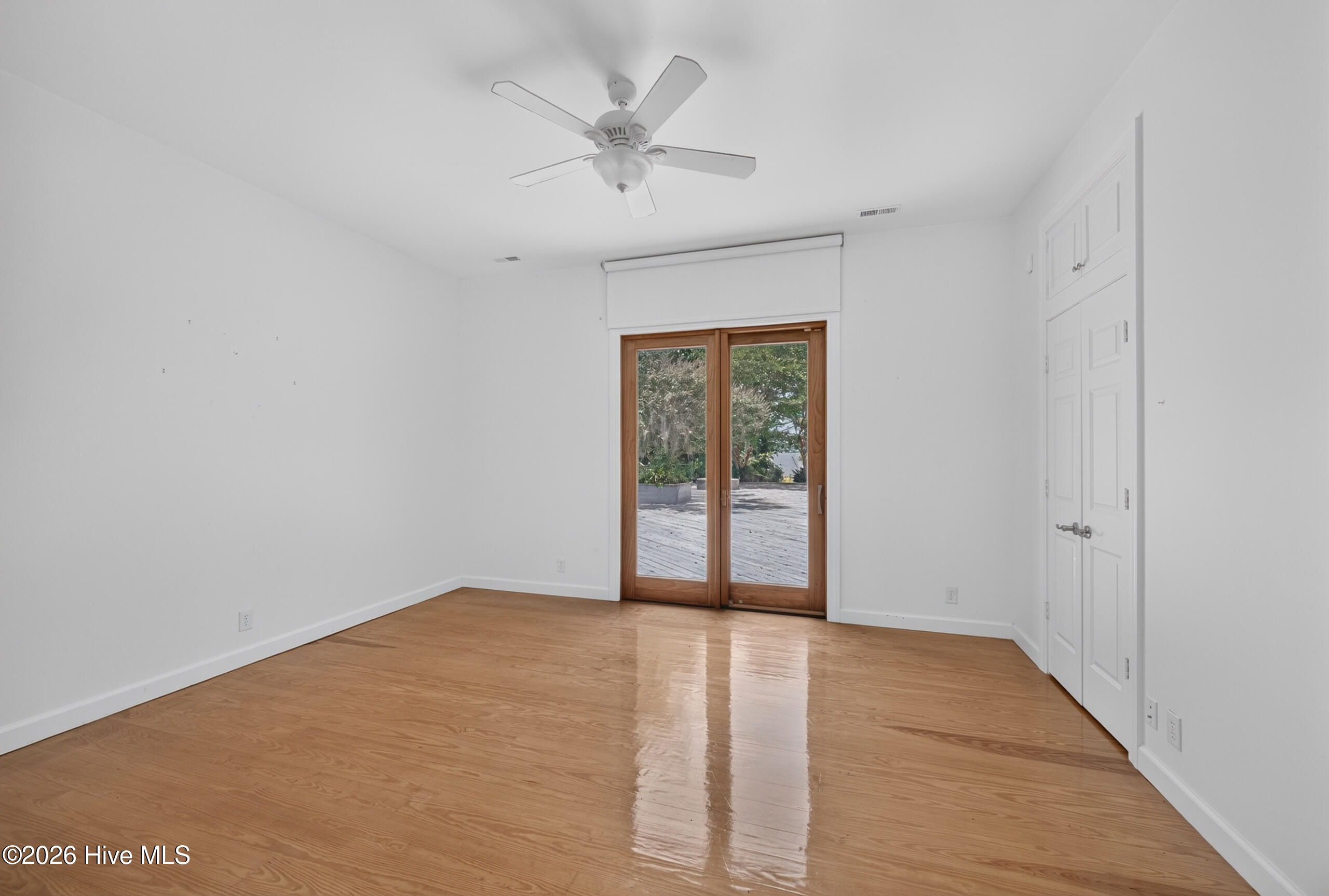 211 Beech Point Boulevard Property Photo 47