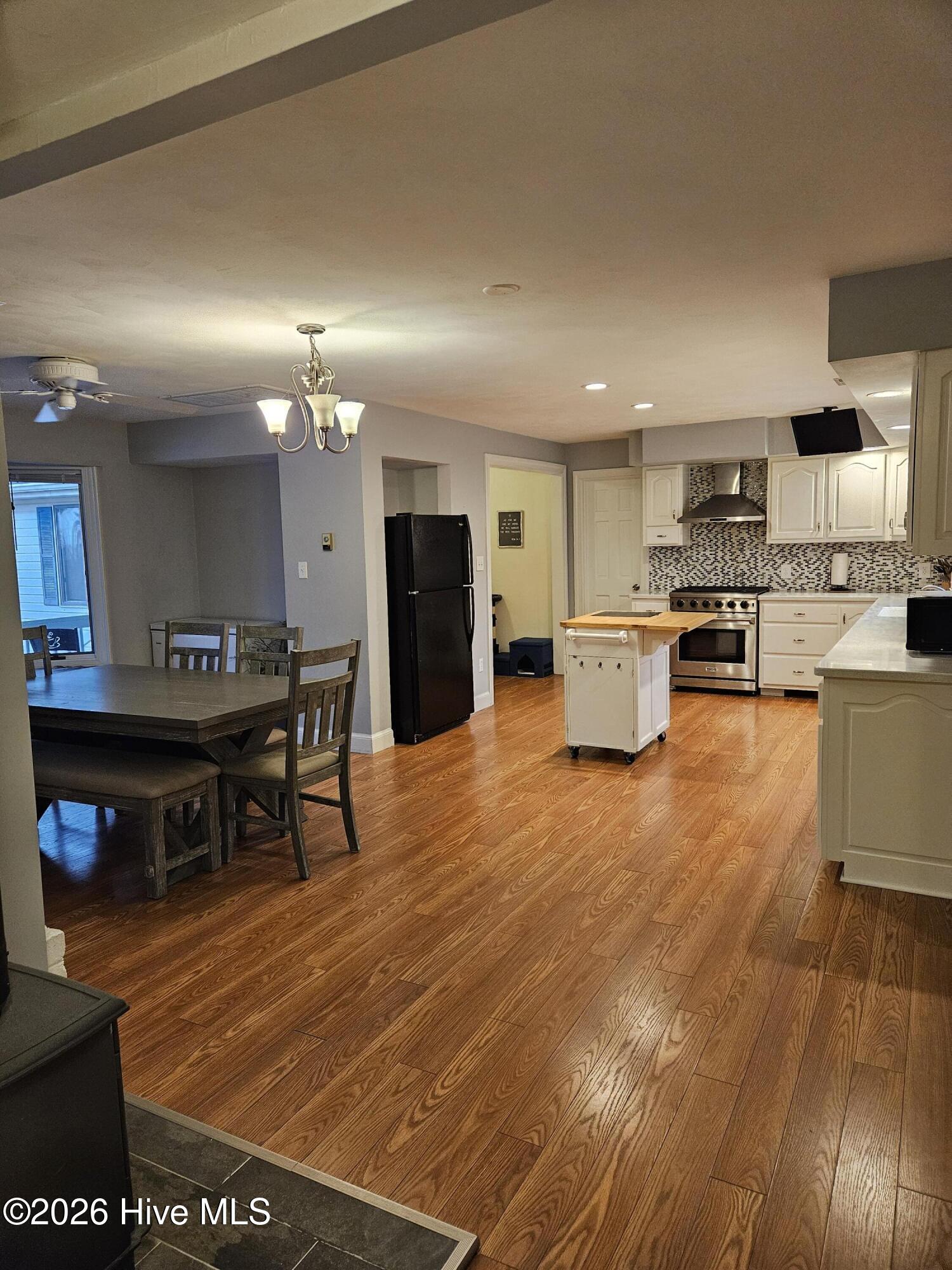 104 Windwood Drive Property Photo 14