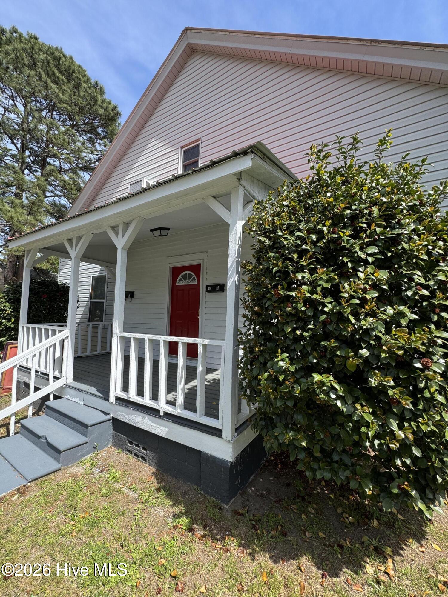 112 2nd Street Property Photo 4