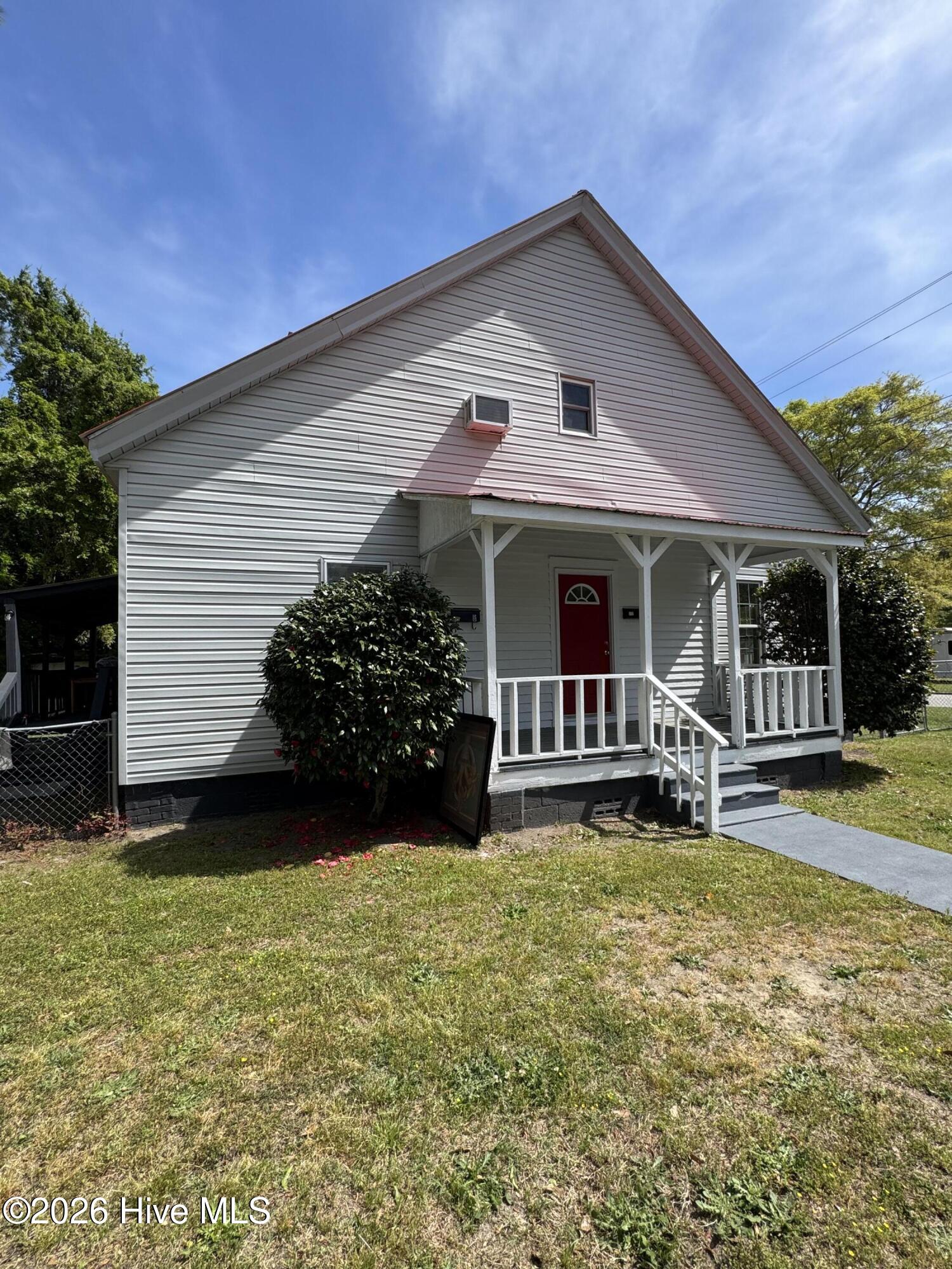 112 2nd Street Property Photo 8