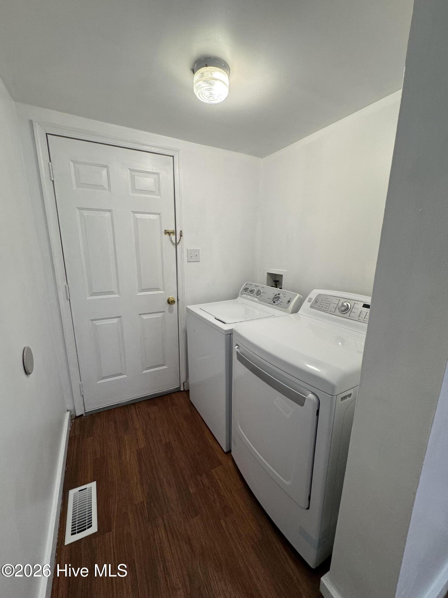112 2nd Street Property Photo 19