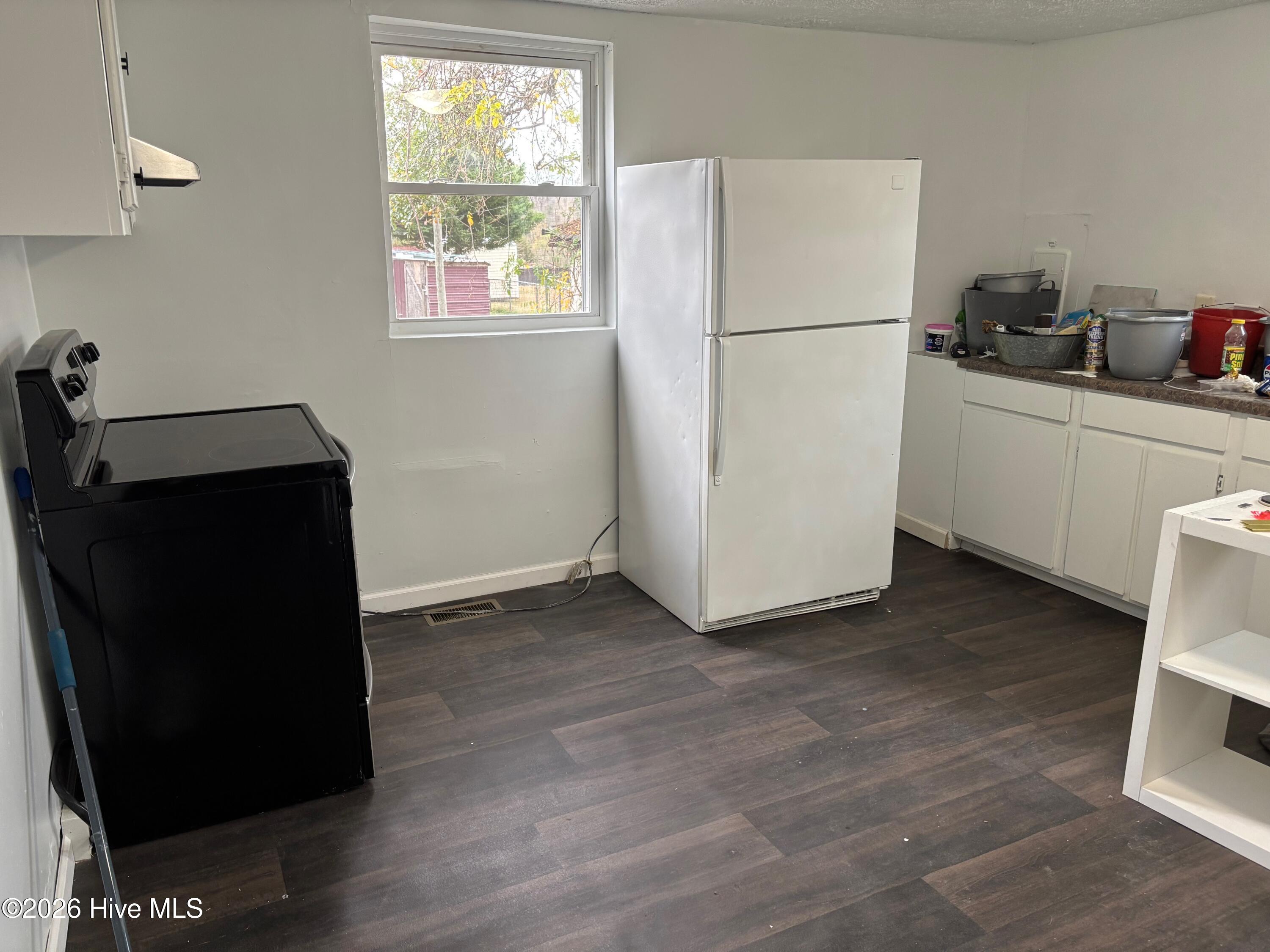 112 2nd Street Property Photo 33