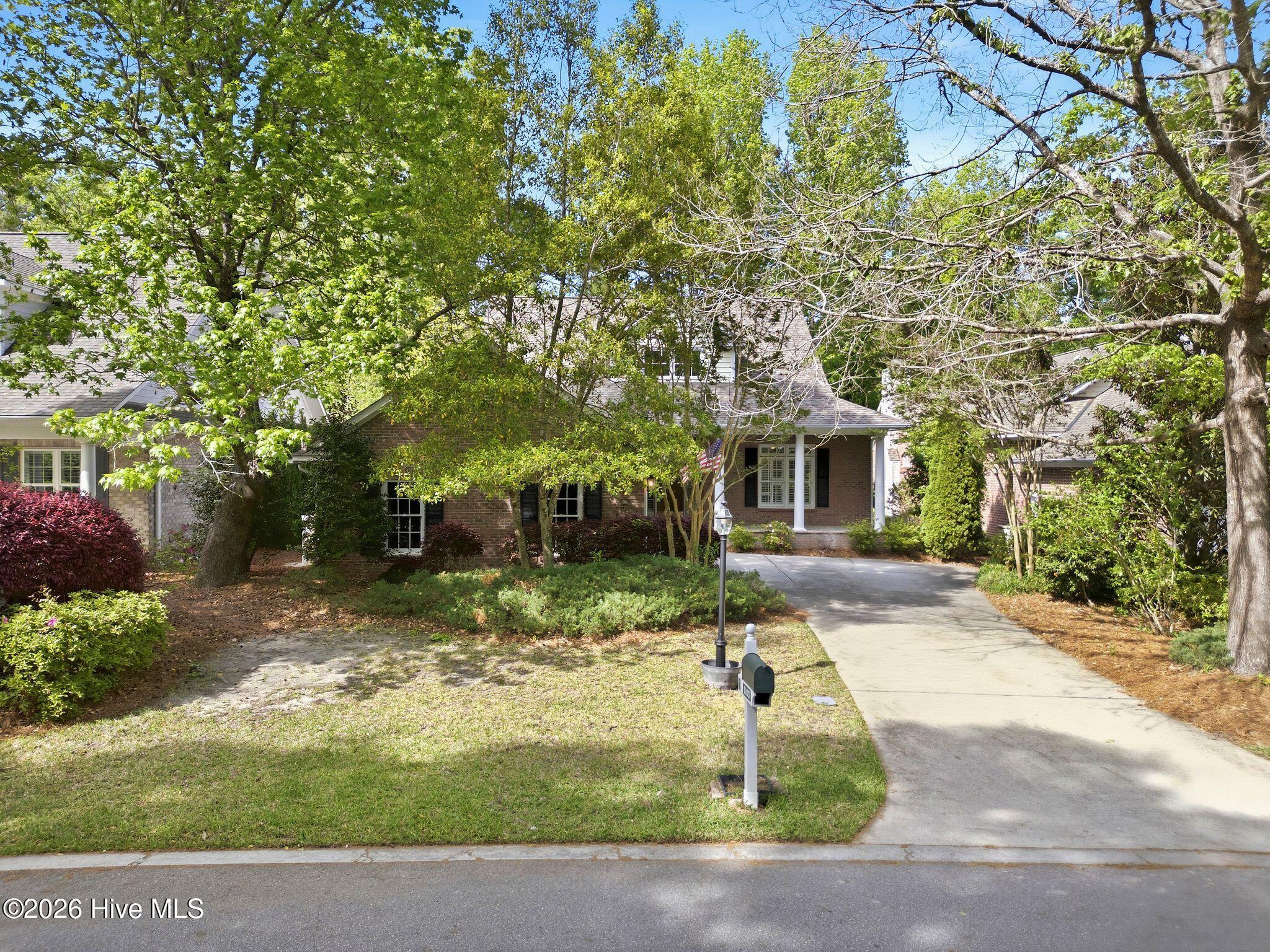 1103 Congressional Lane Property Photo 3