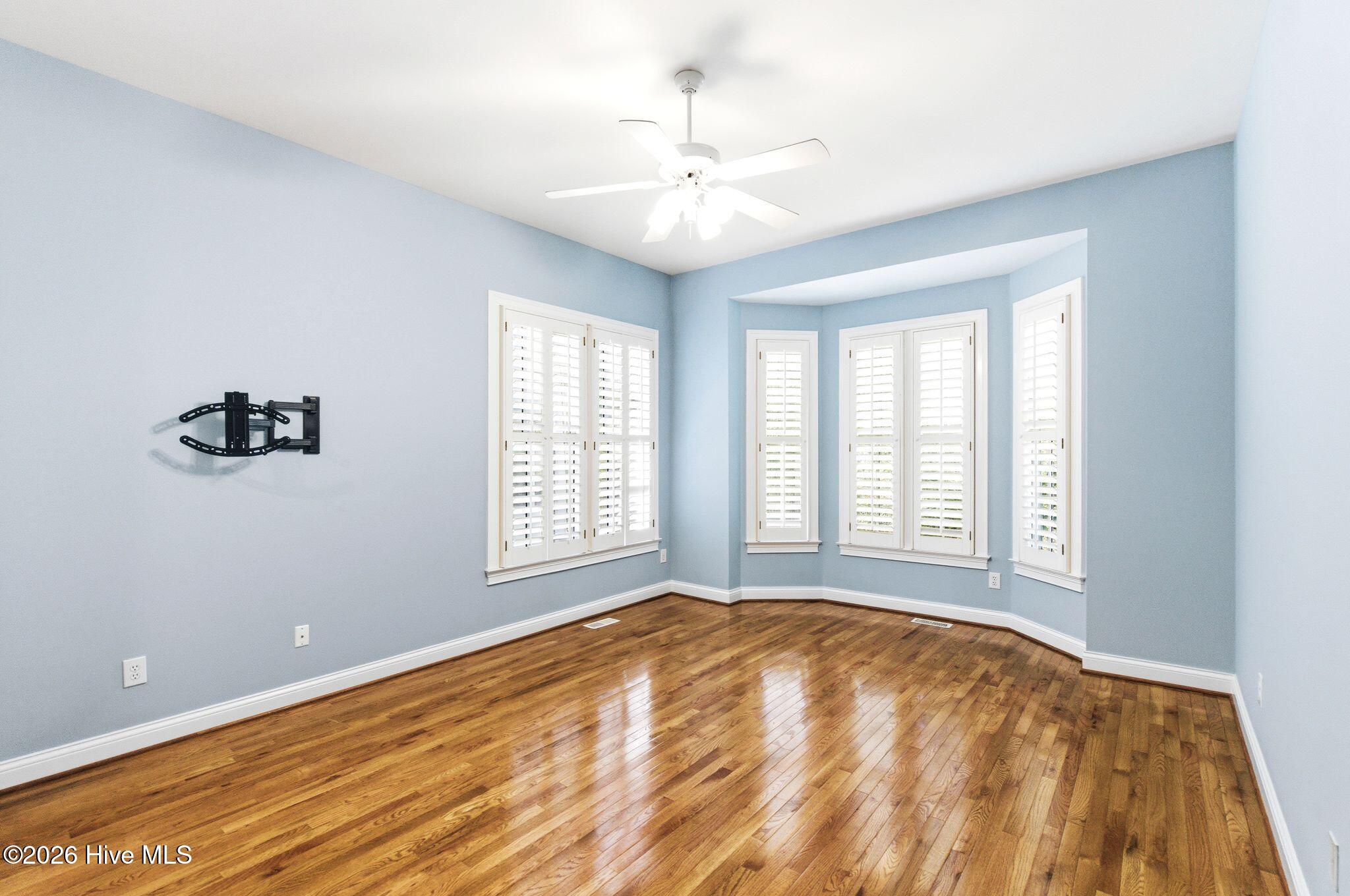 1103 Congressional Lane Property Photo 26