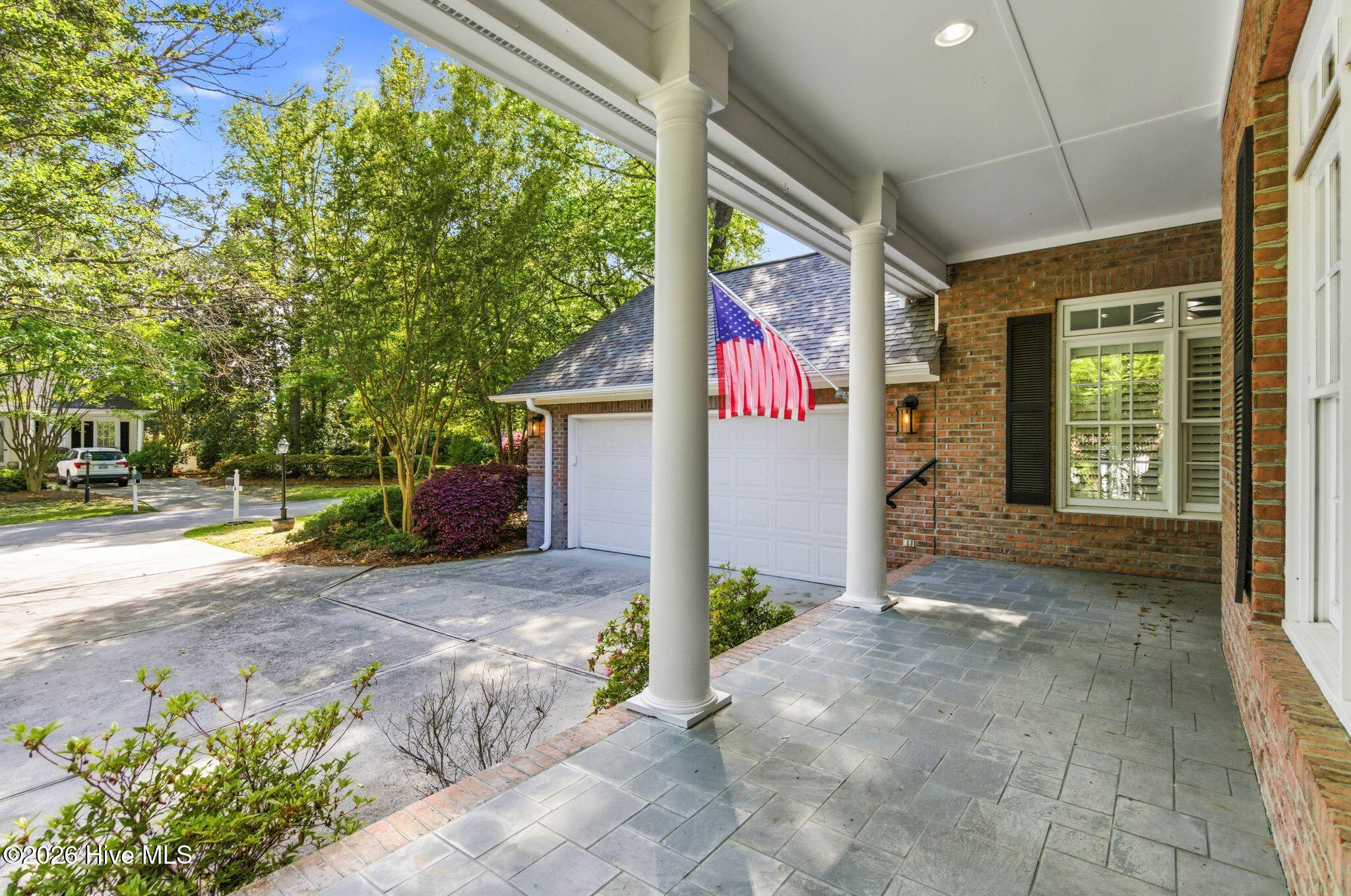 1103 Congressional Lane Property Photo 44