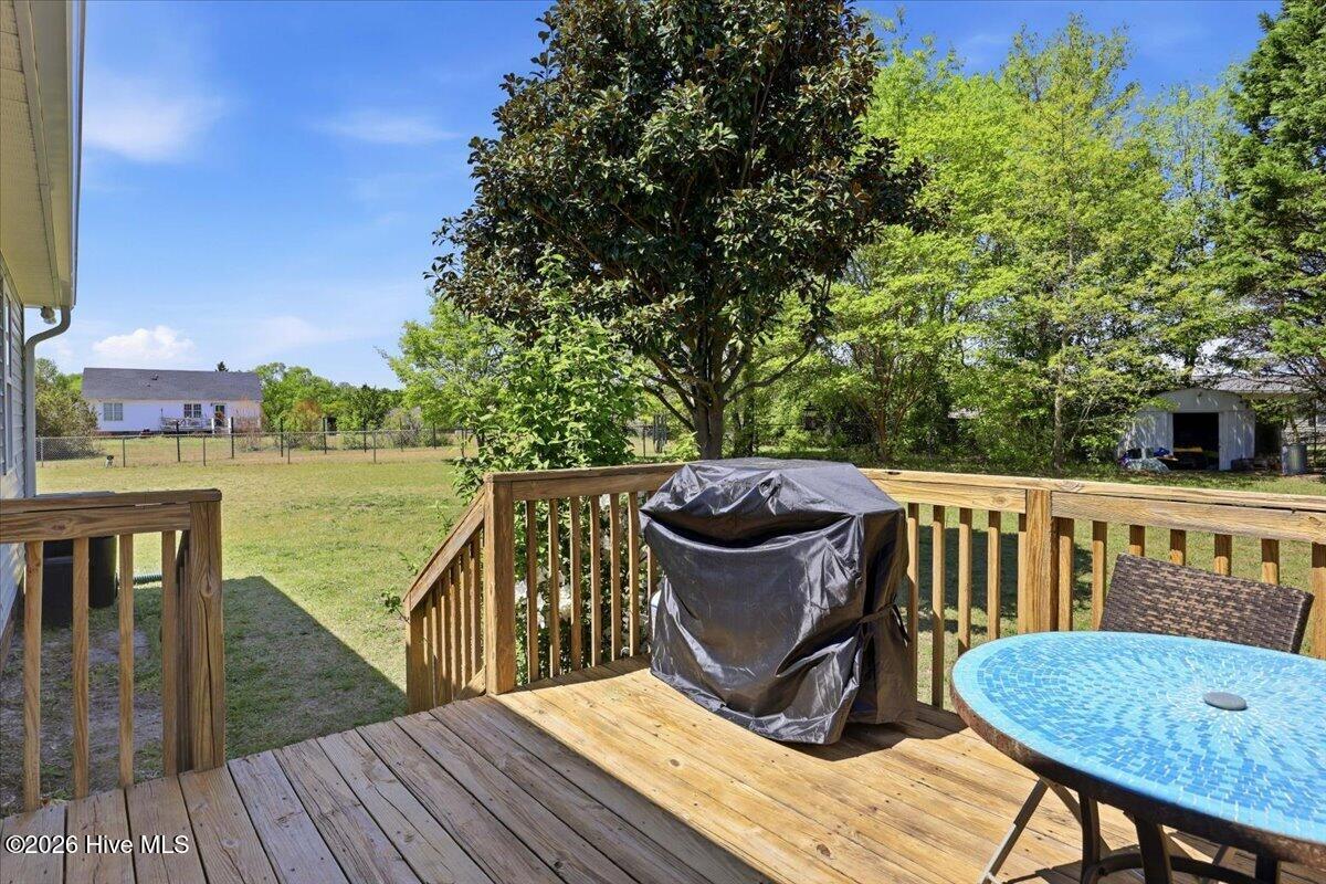 200 Amber Lane Property Photo 8