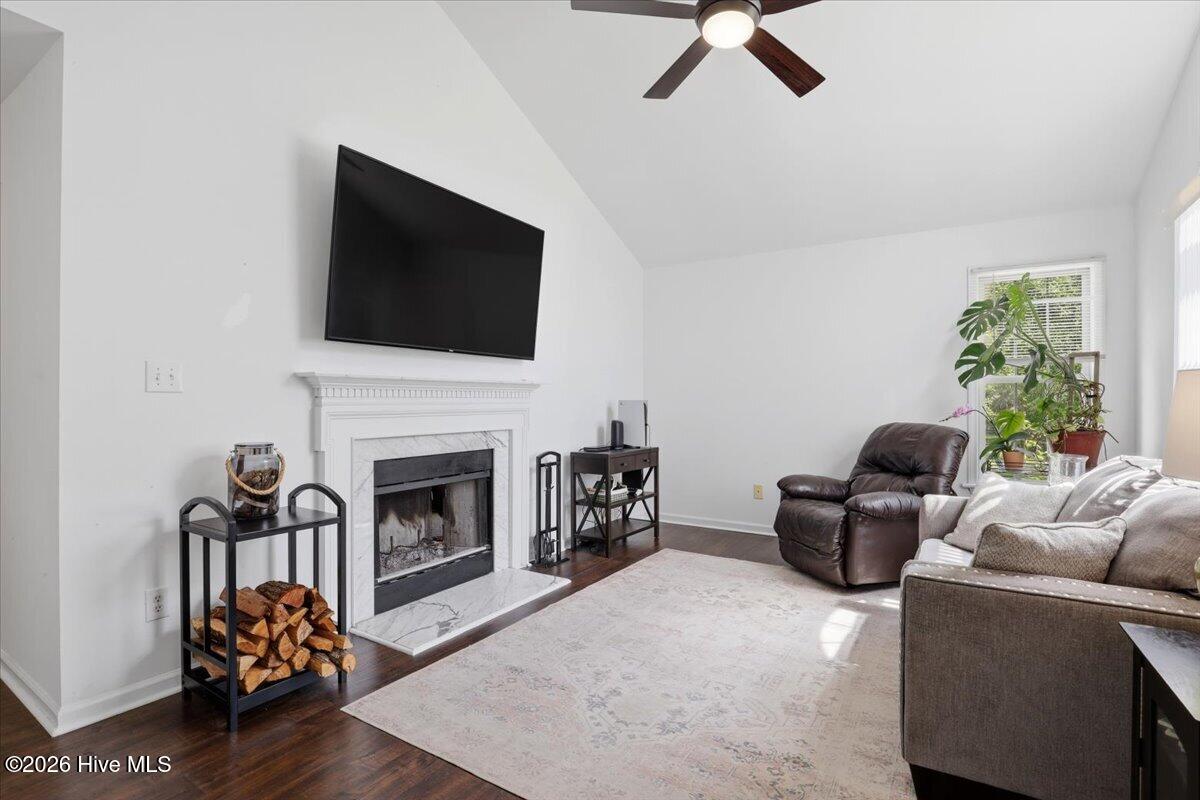 200 Amber Lane Property Photo 9
