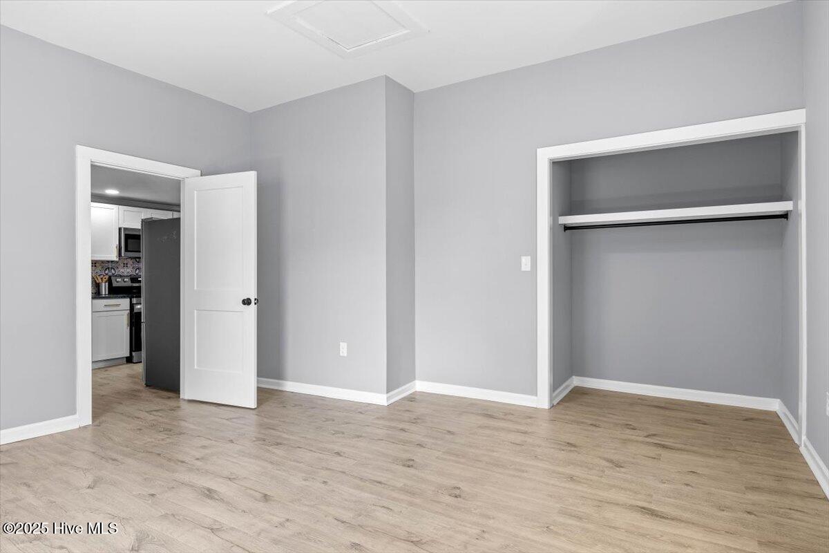 515 E Holly Street Property Photo 22