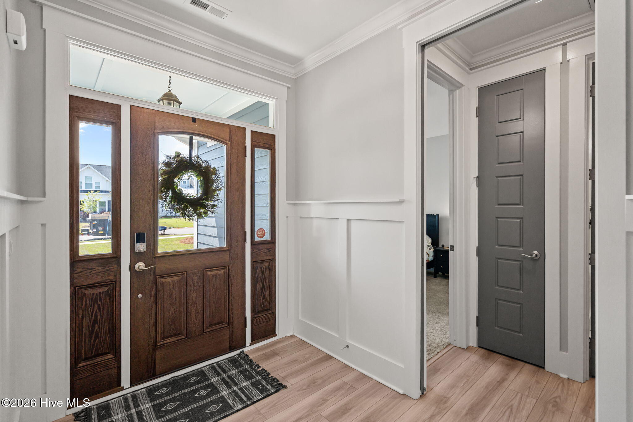 105 E Keel Drive Property Photo 3