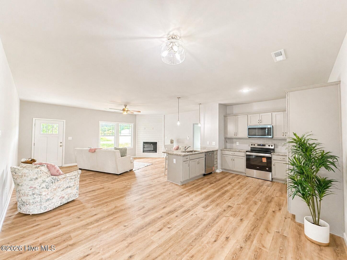 113 Huckleberry Bush Lane Property Photo 6