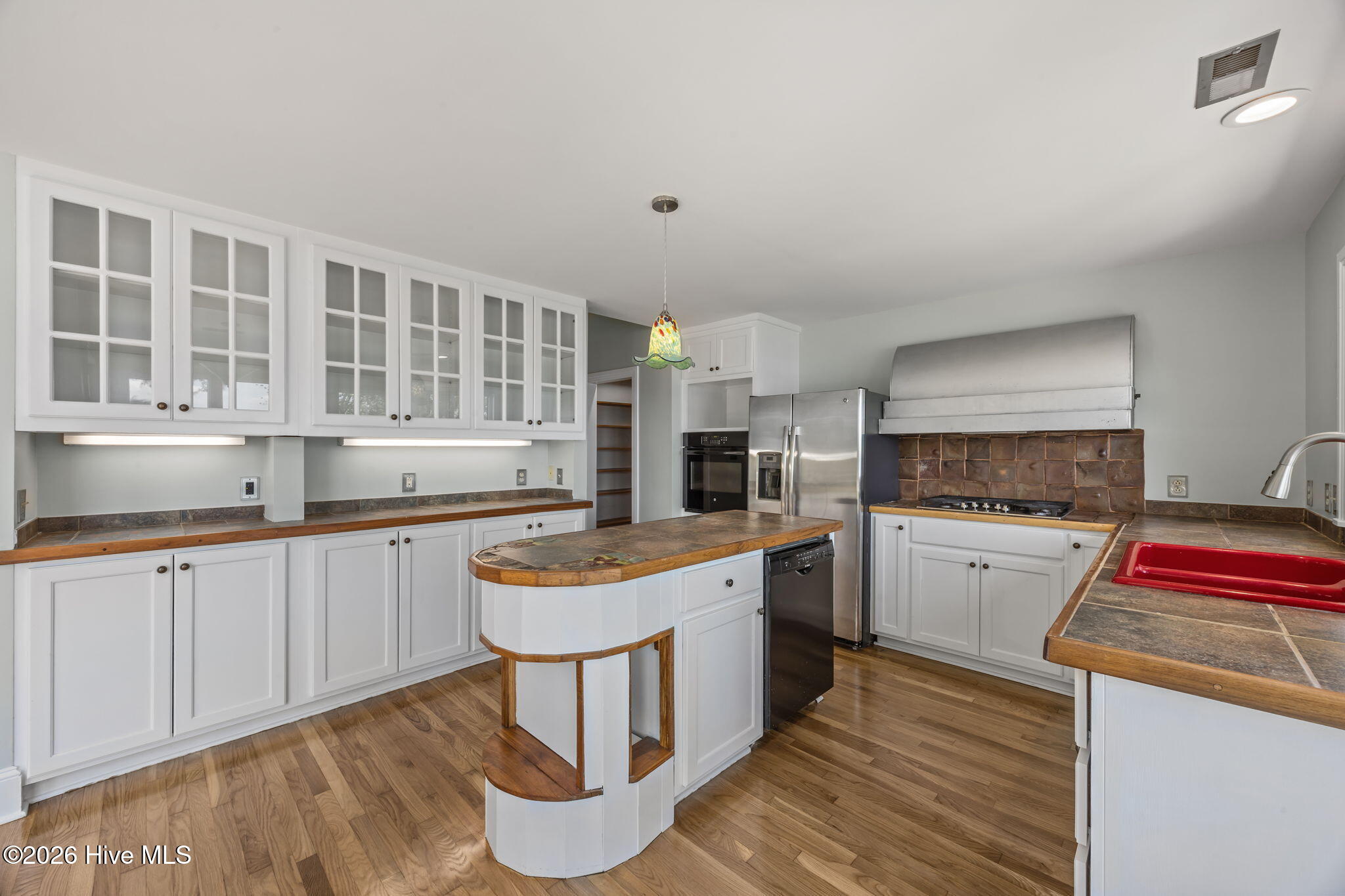 401 Harbor Drive Property Photo 23