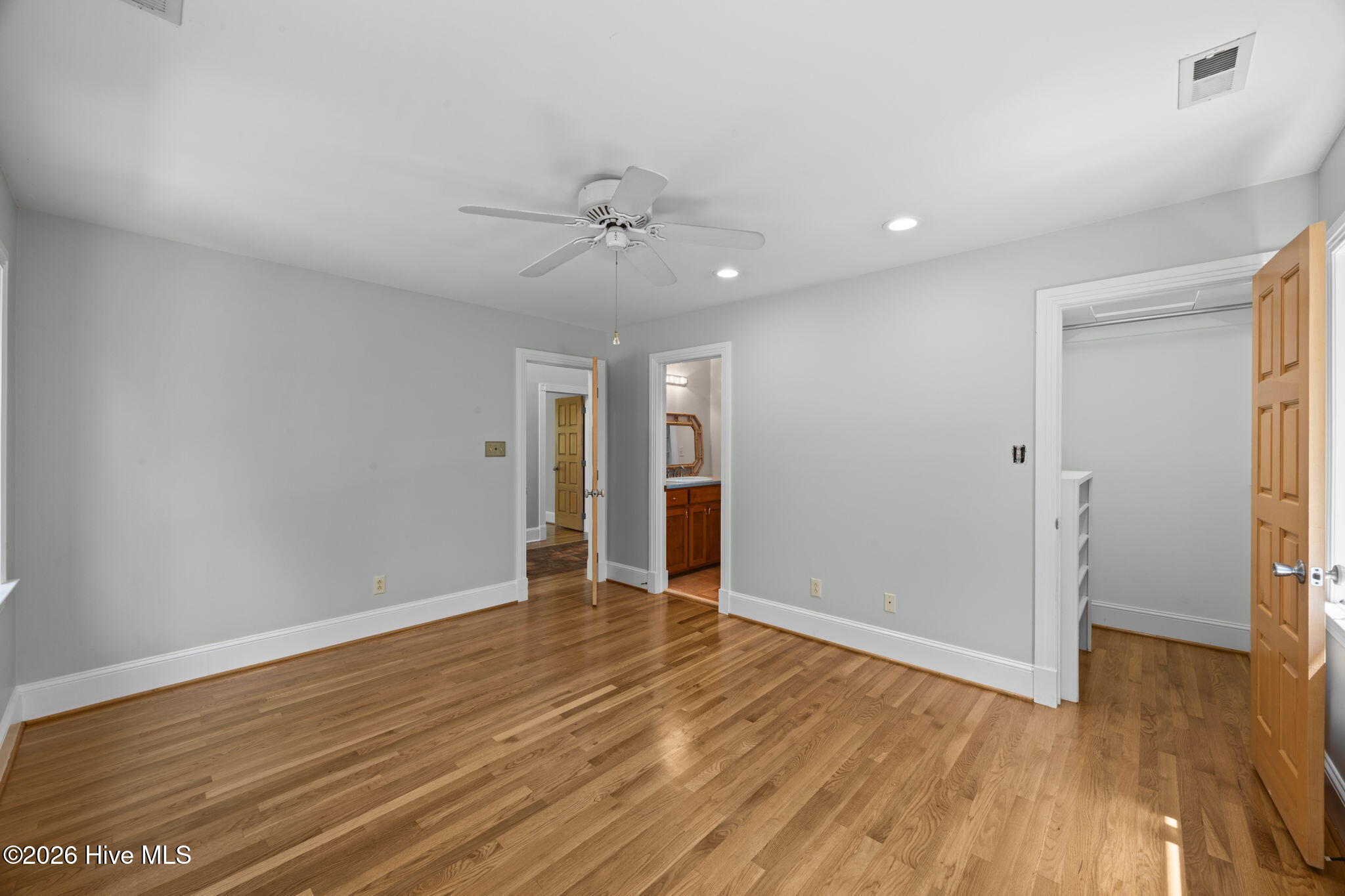 401 Harbor Drive Property Photo 26