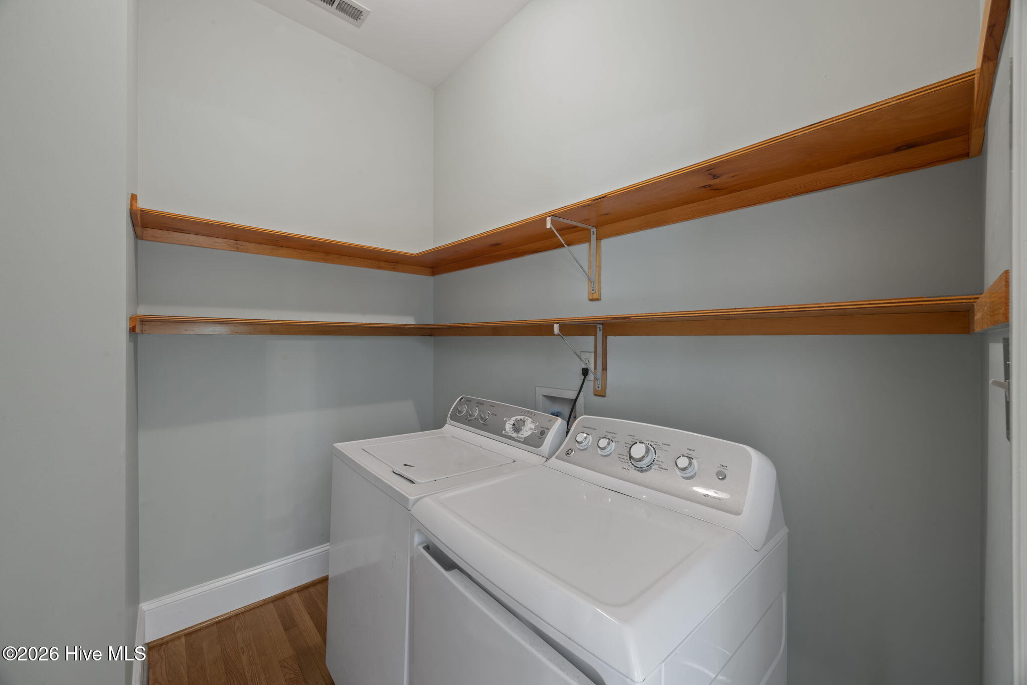 401 Harbor Drive Property Photo 39