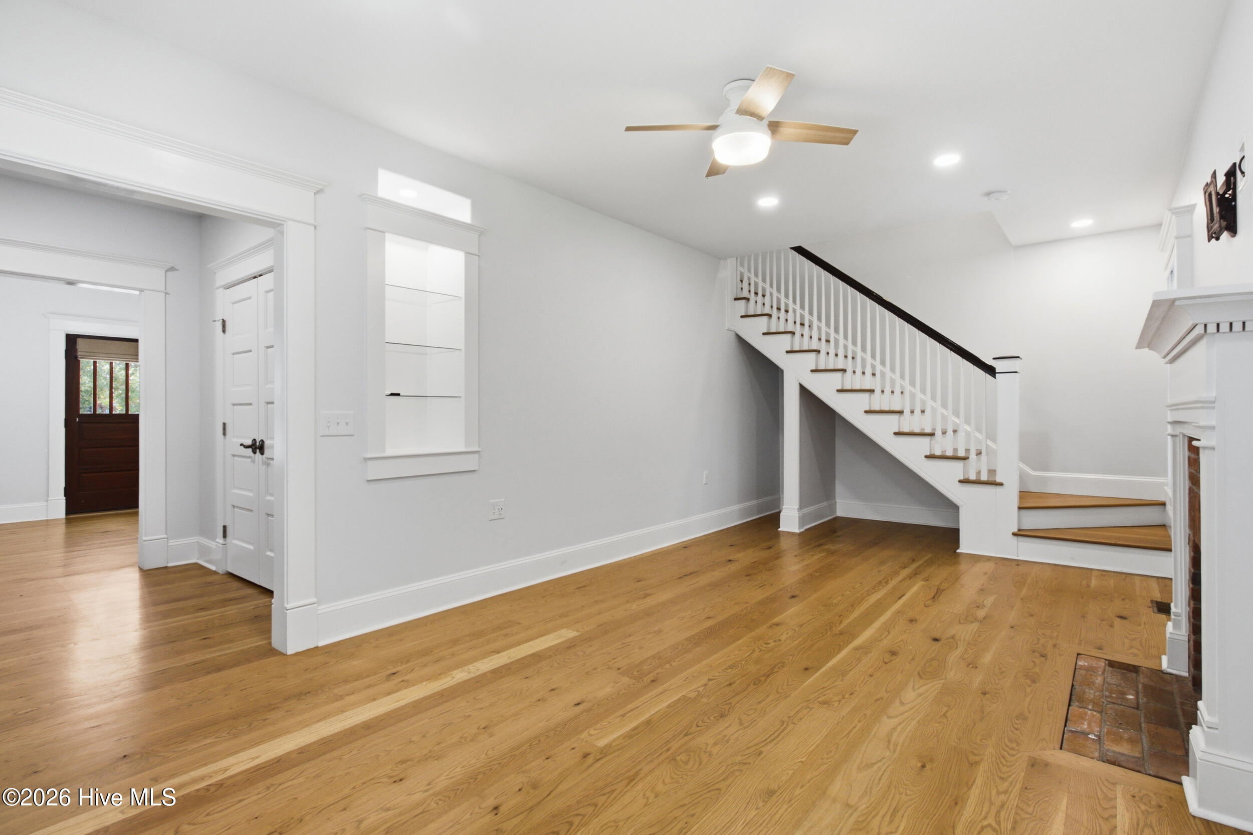 404 Avenue C Property Photo 10