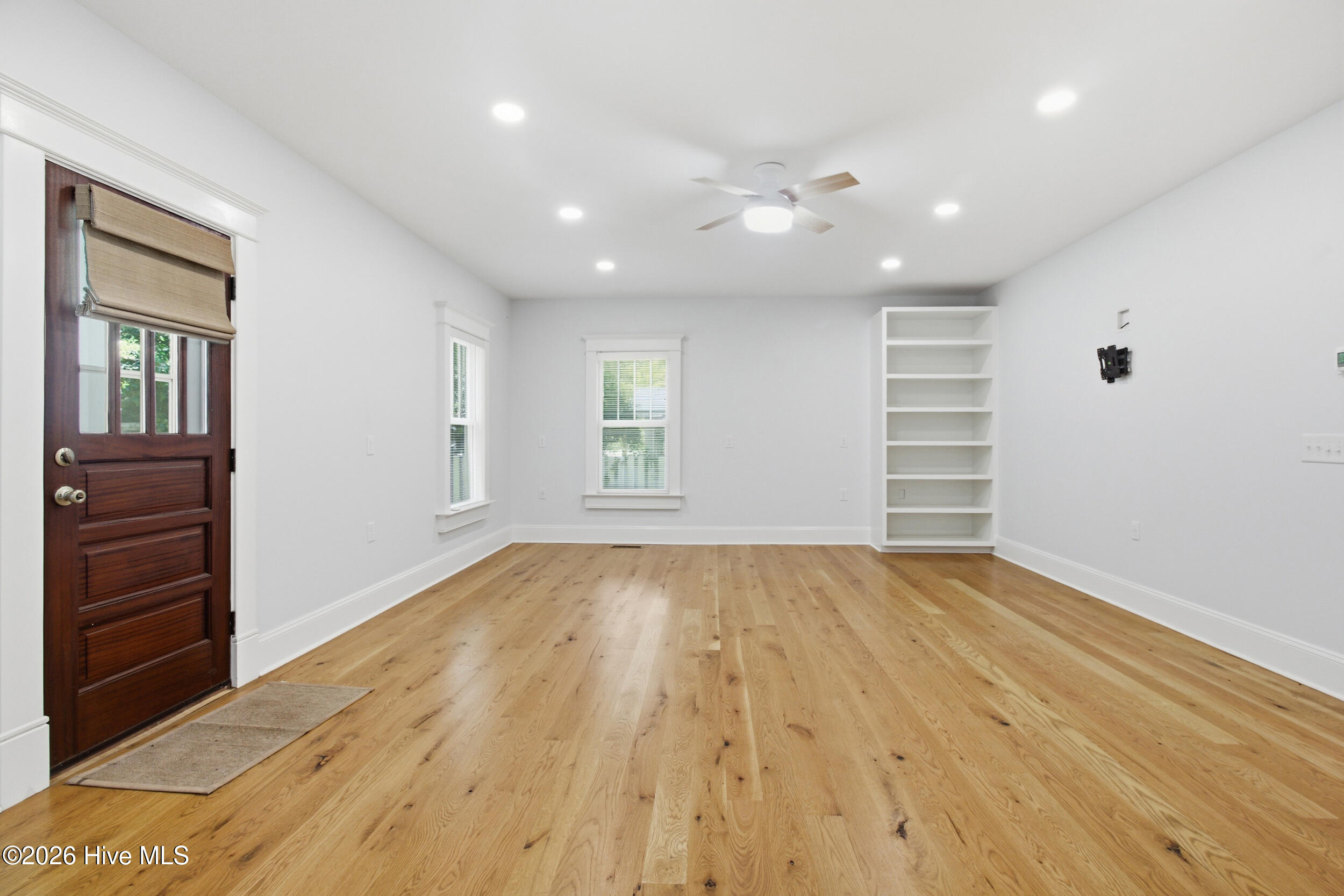 404 Avenue C Property Photo 27