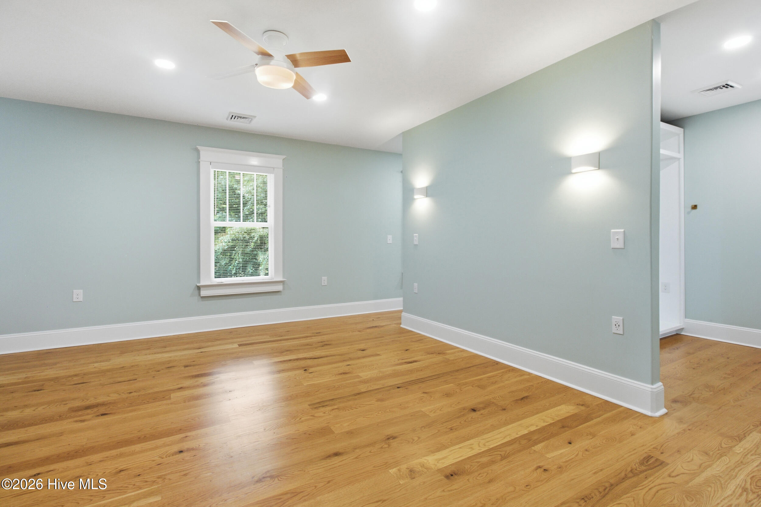 404 Avenue C Property Photo 33