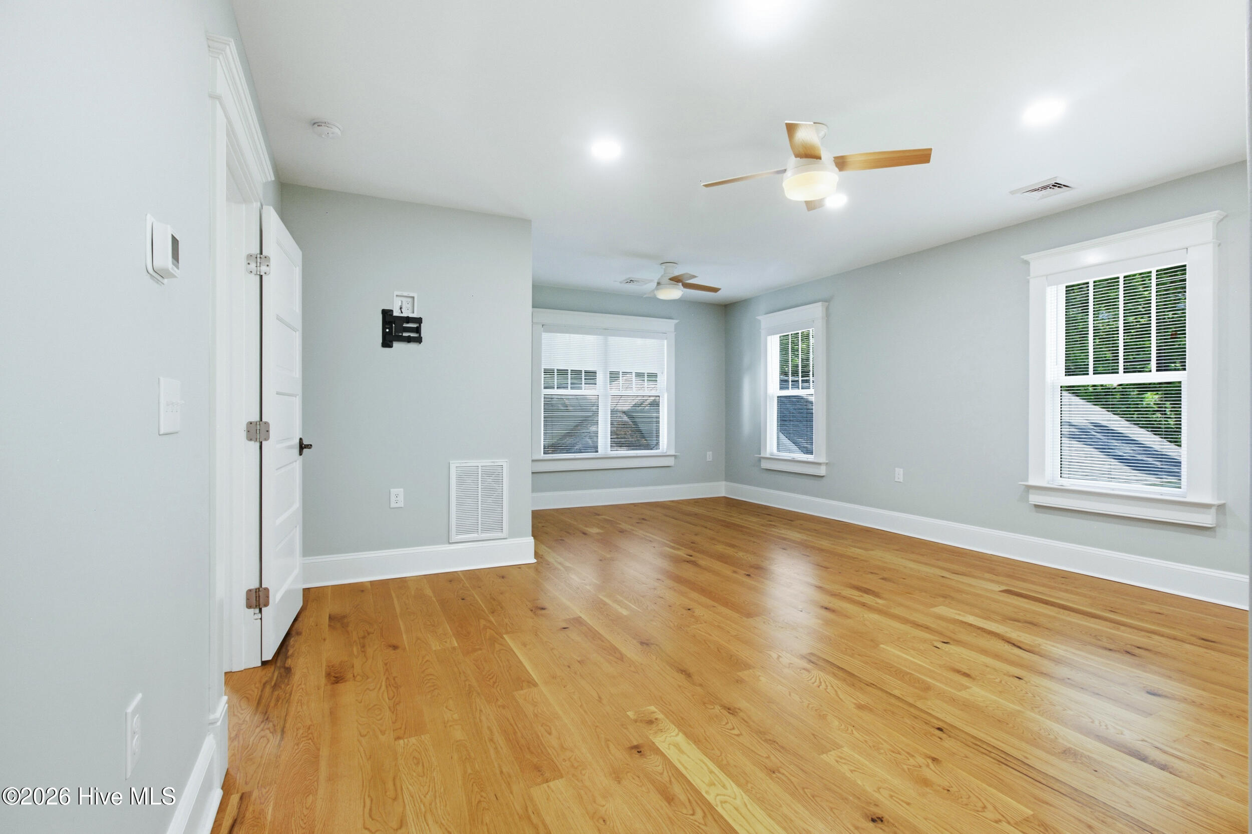 404 Avenue C Property Photo 34