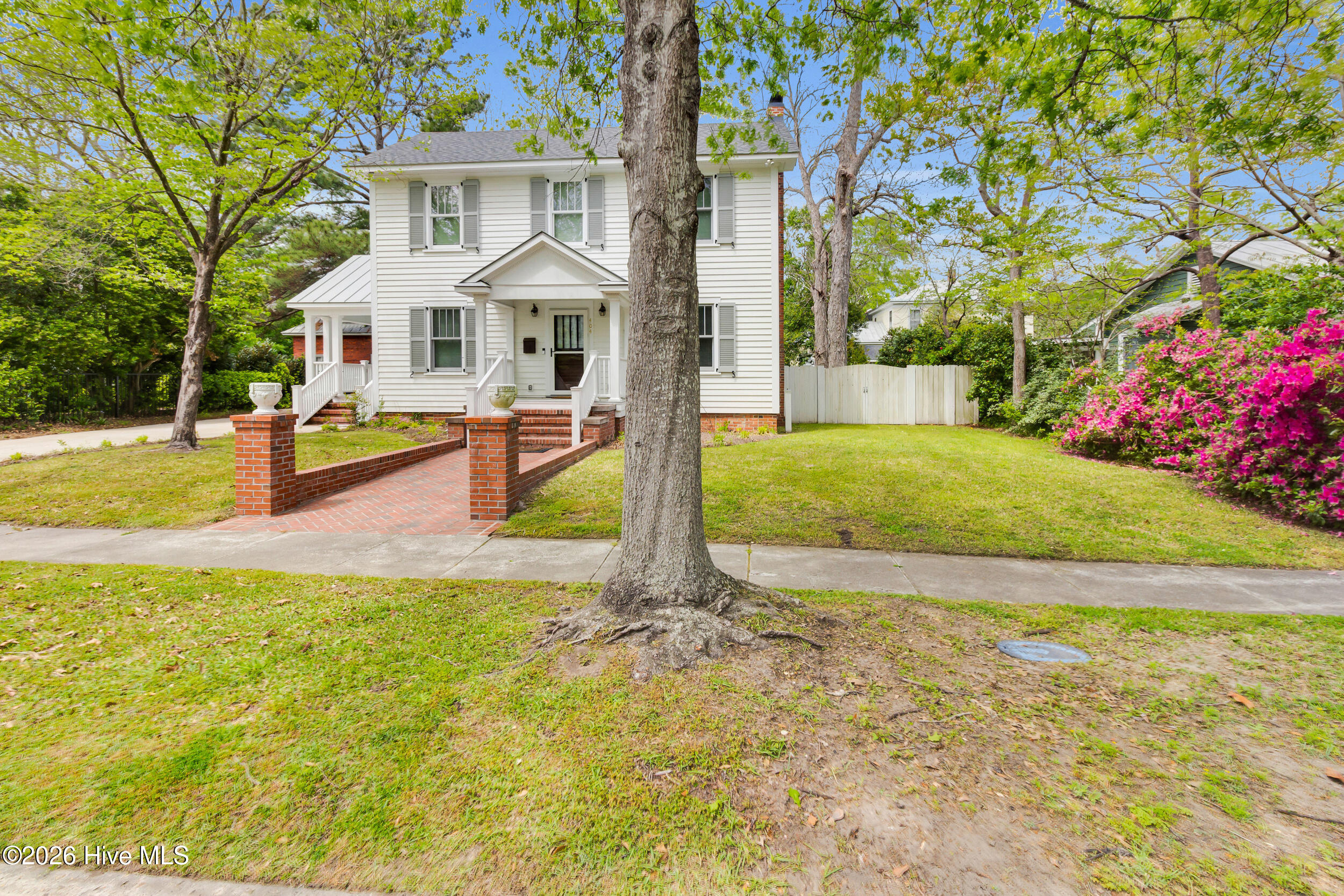 404 Avenue C Property Photo 68