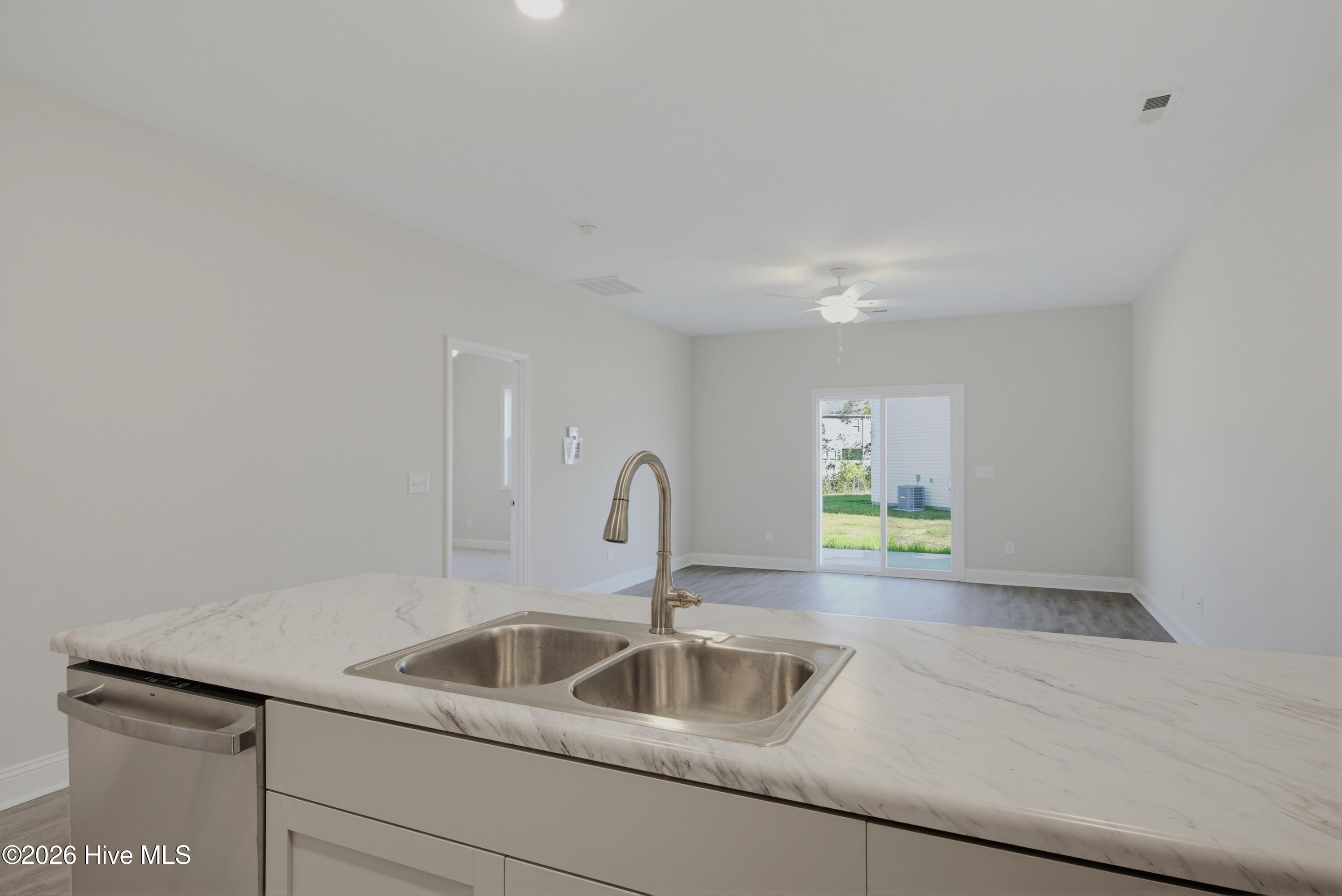 208 Sandpiper Place Property Photo 12