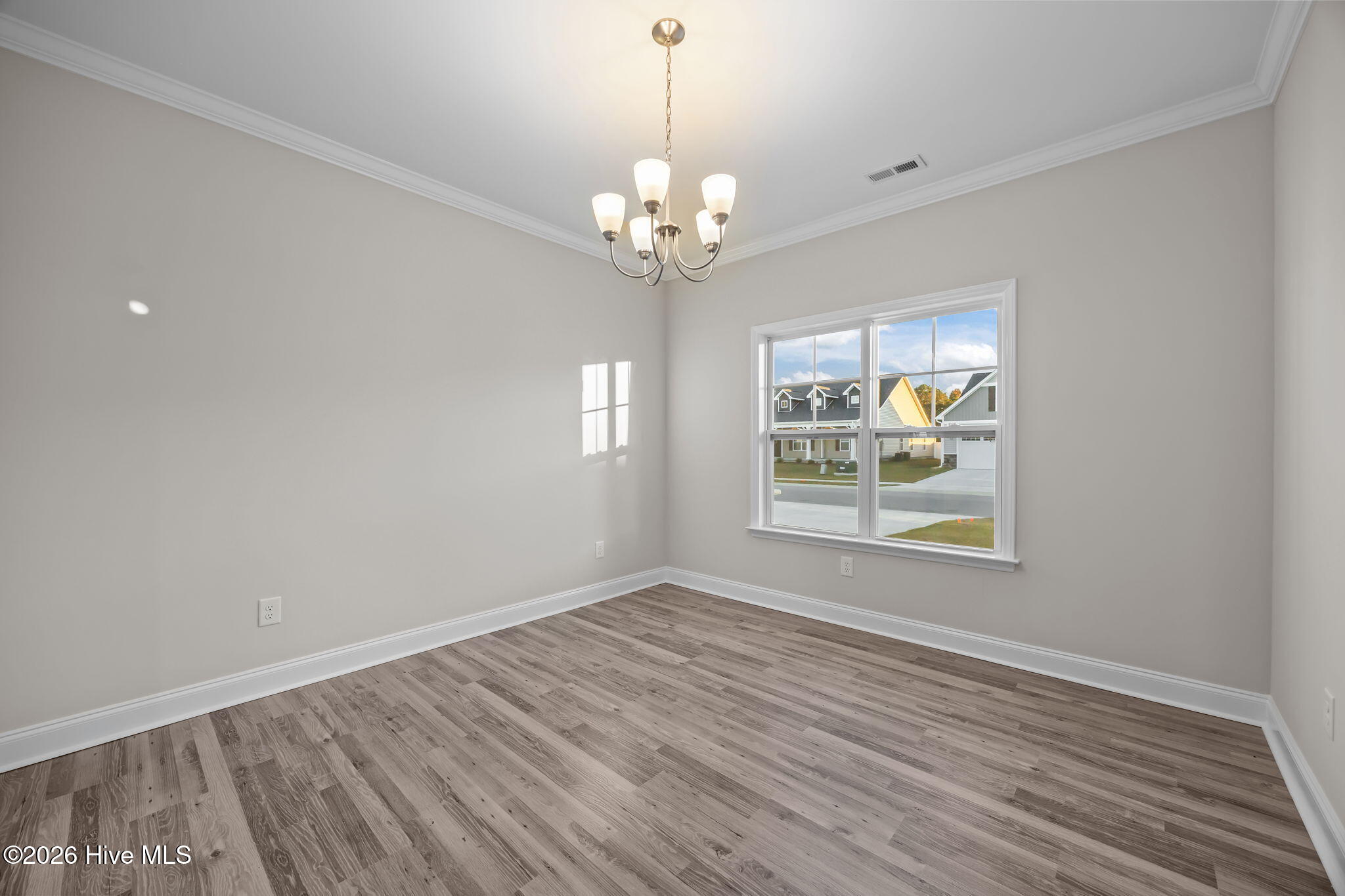 332 Gerbera Court Property Photo 5