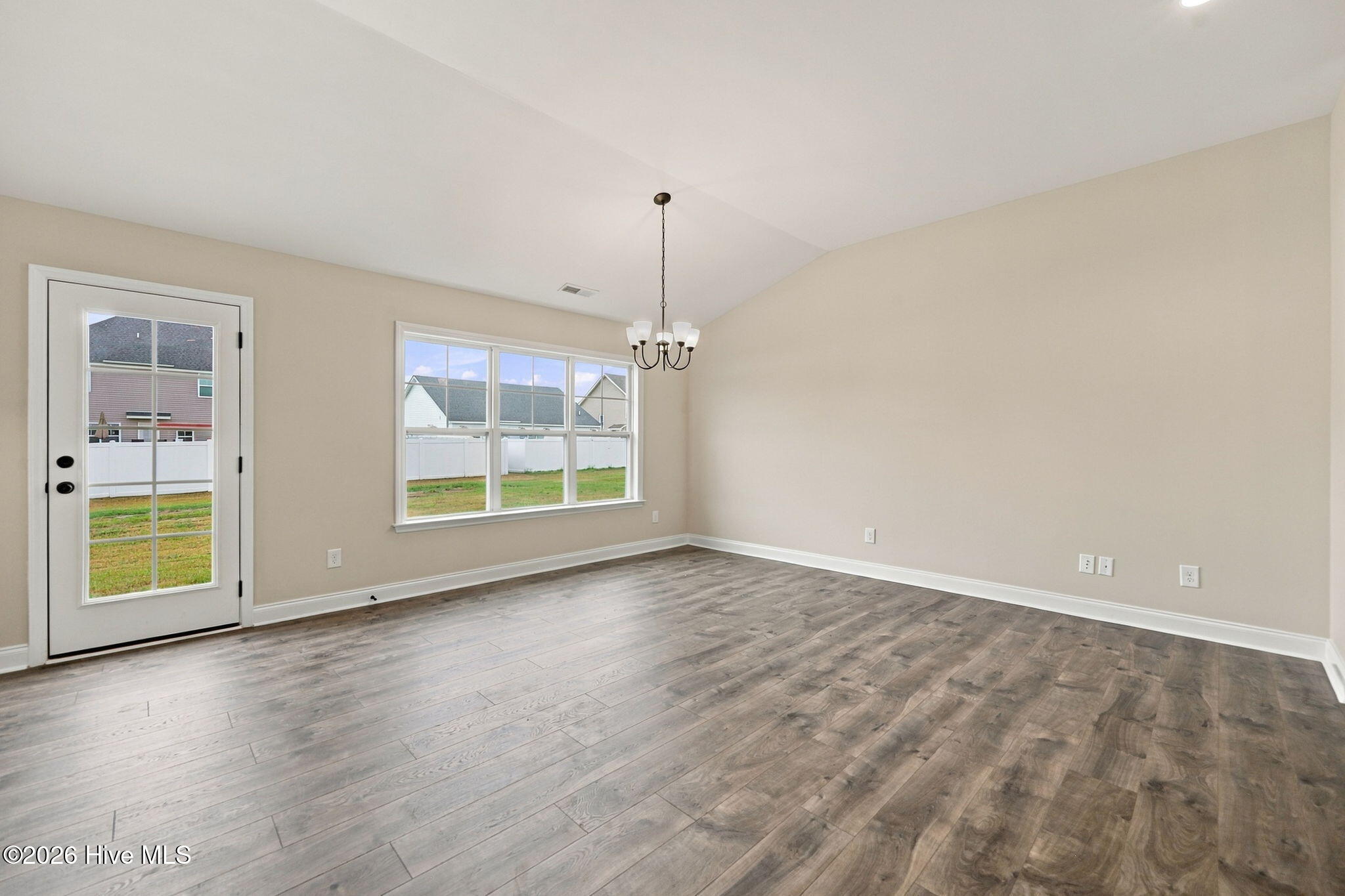 336 Gerbera Court Property Photo 11