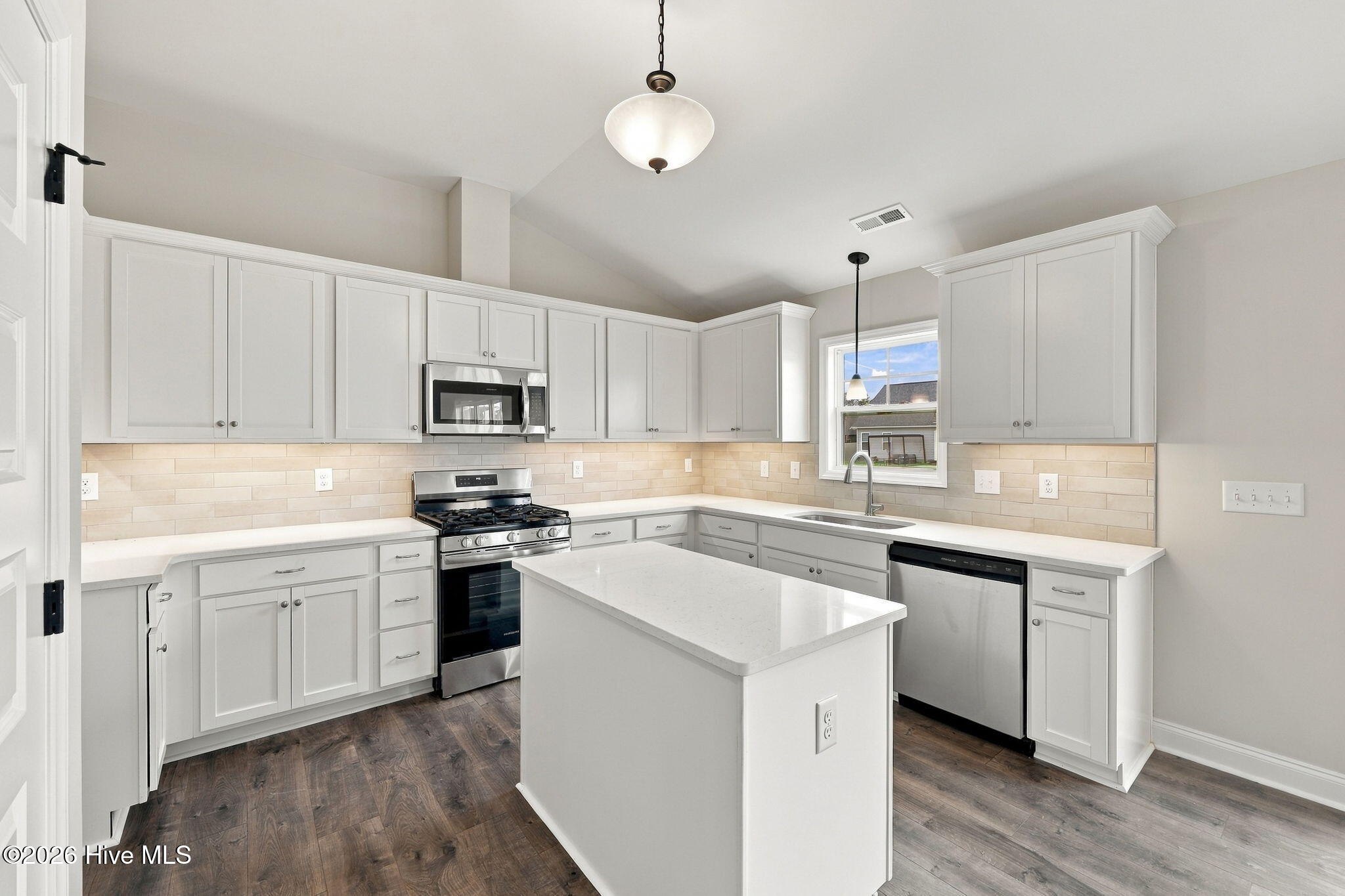 336 Gerbera Court Property Photo 14