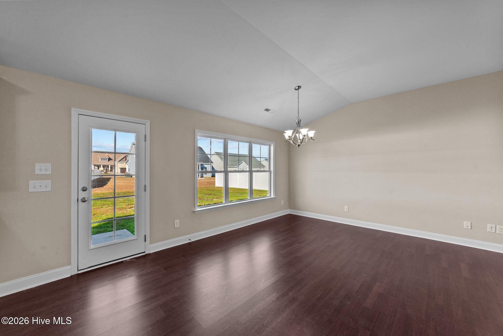 336 Gerbera Court Property Photo 16