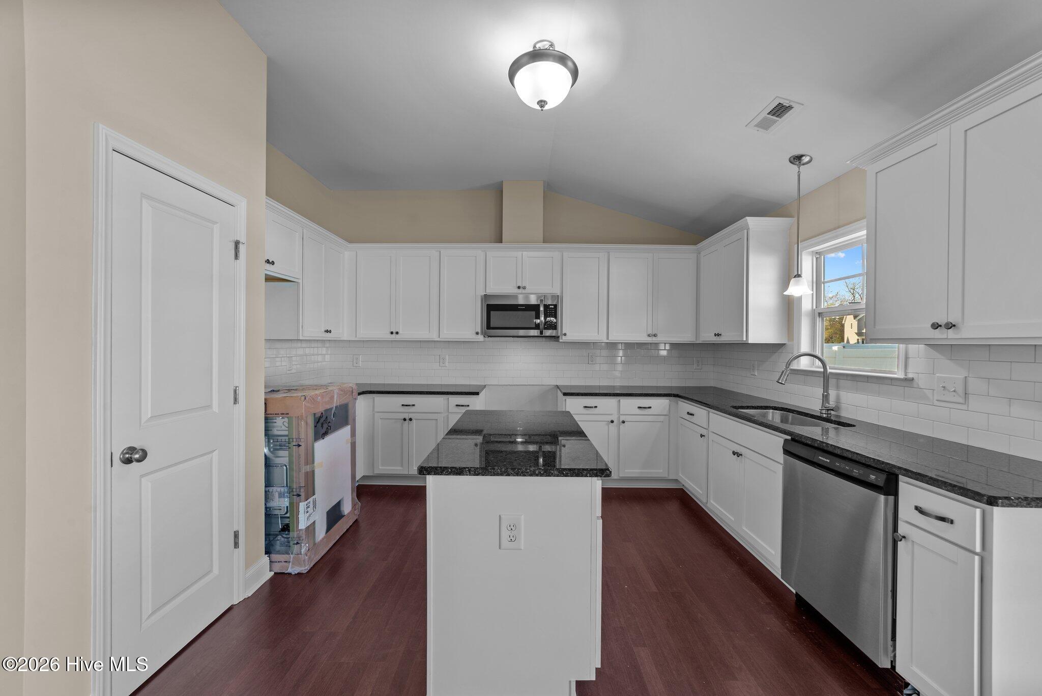 336 Gerbera Court Property Photo 17