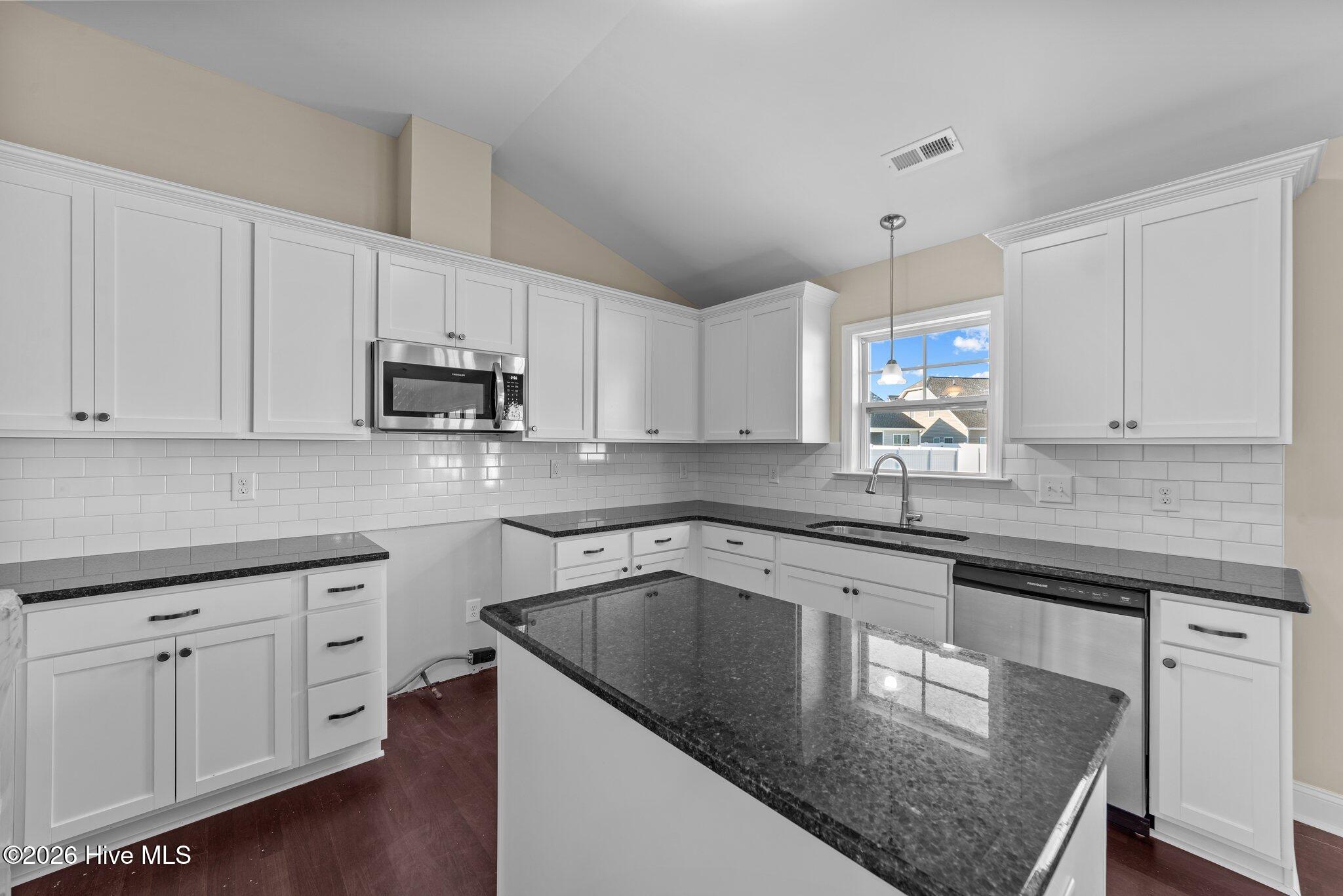 336 Gerbera Court Property Photo 18