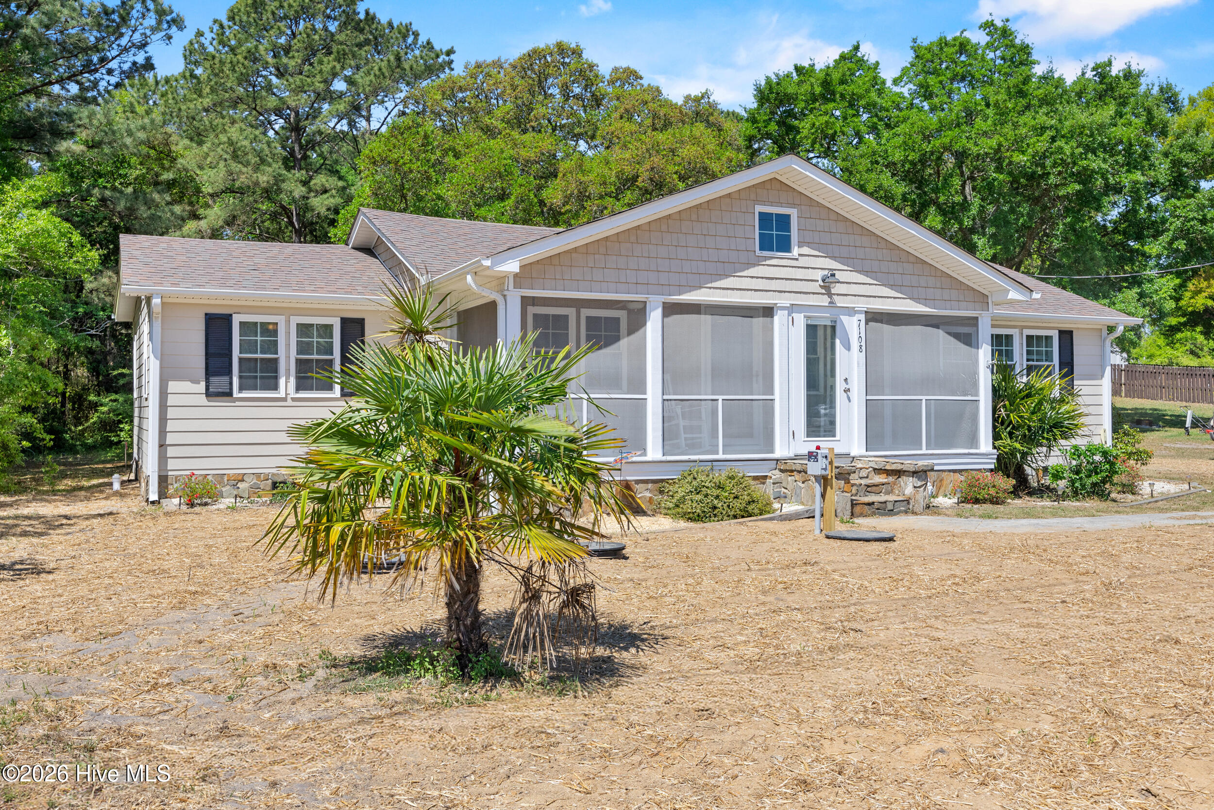7108 Carolina Beach Road Property Photo 3