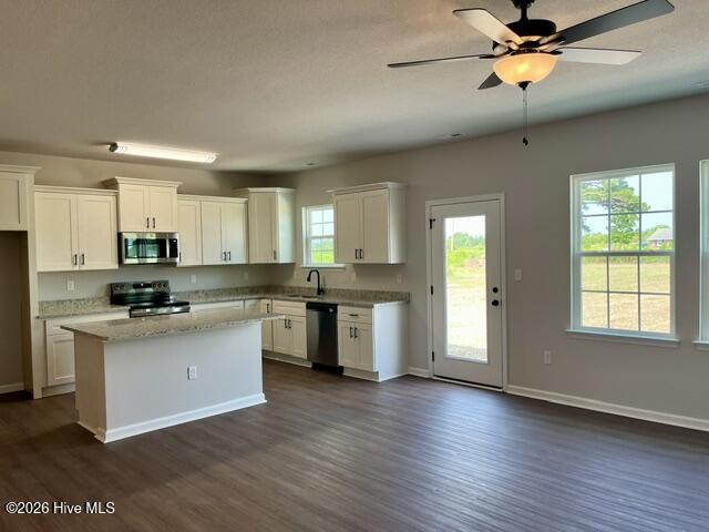 208 Halifax Court Property Photo 7