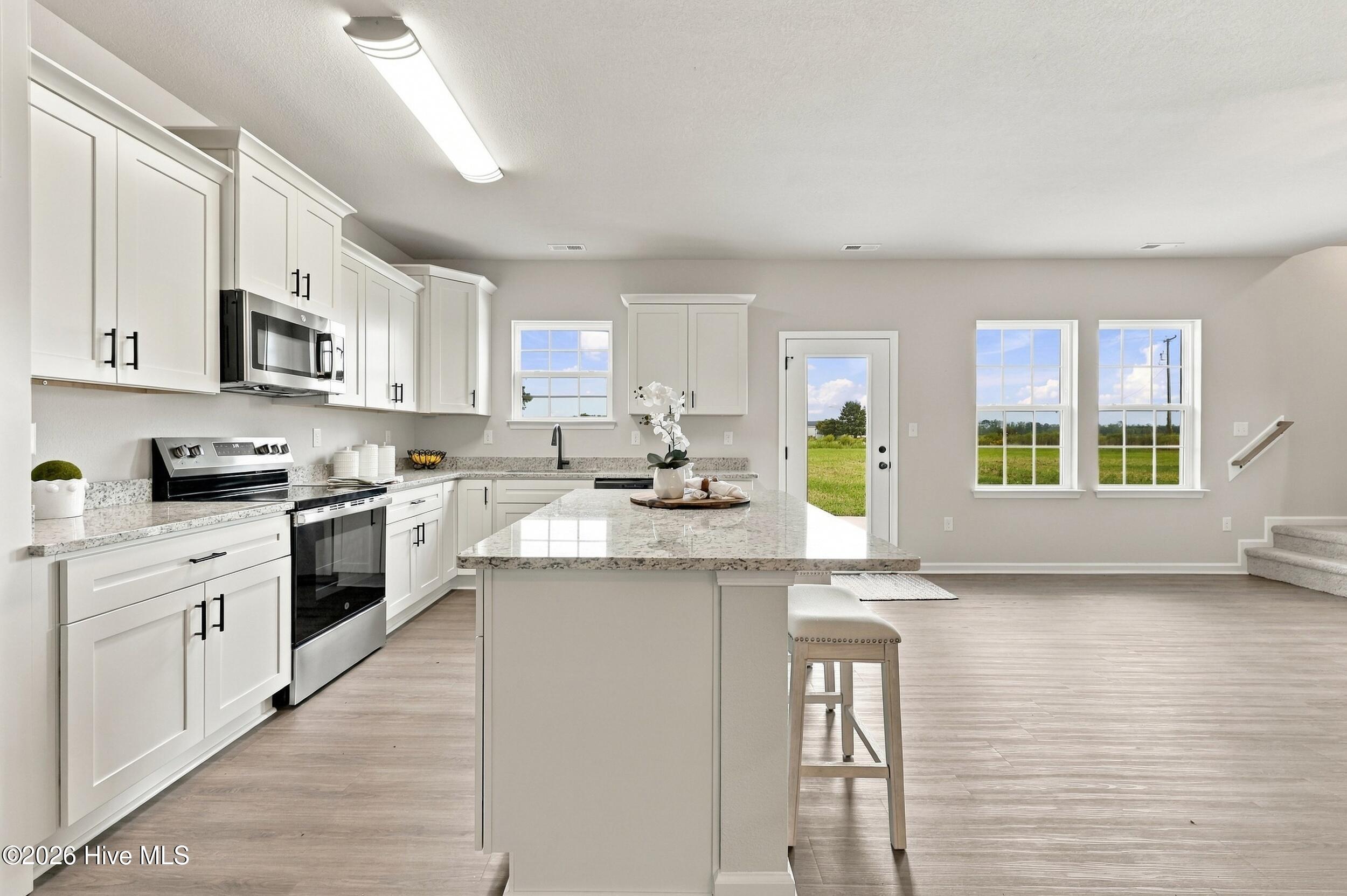 208 Halifax Court Property Photo 12