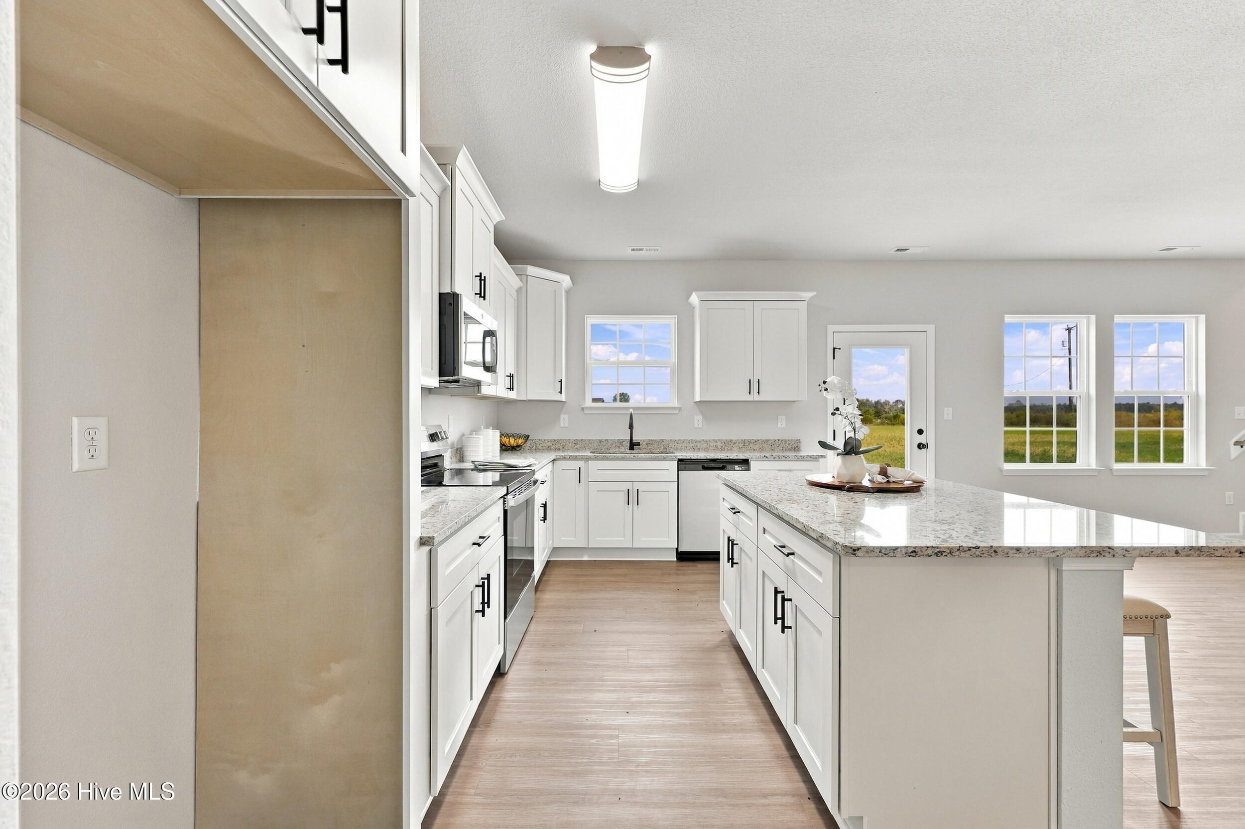 208 Halifax Court Property Photo 17