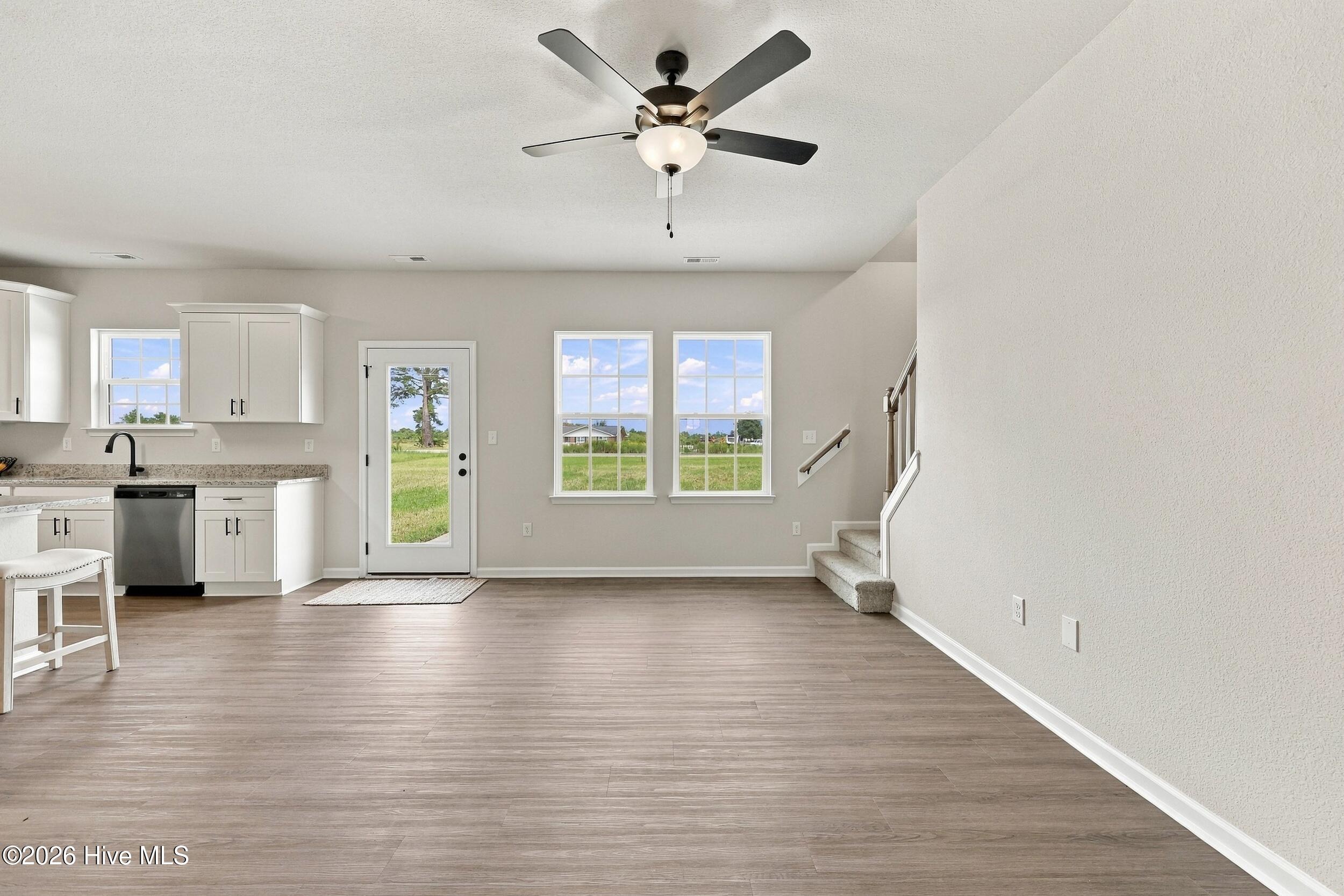 208 Halifax Court Property Photo 19