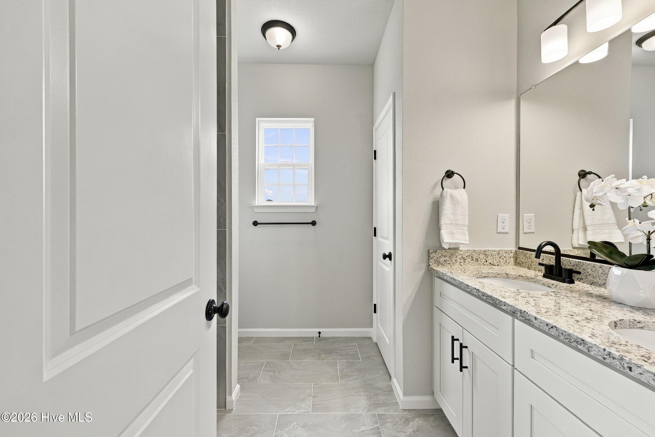 208 Halifax Court Property Photo 25