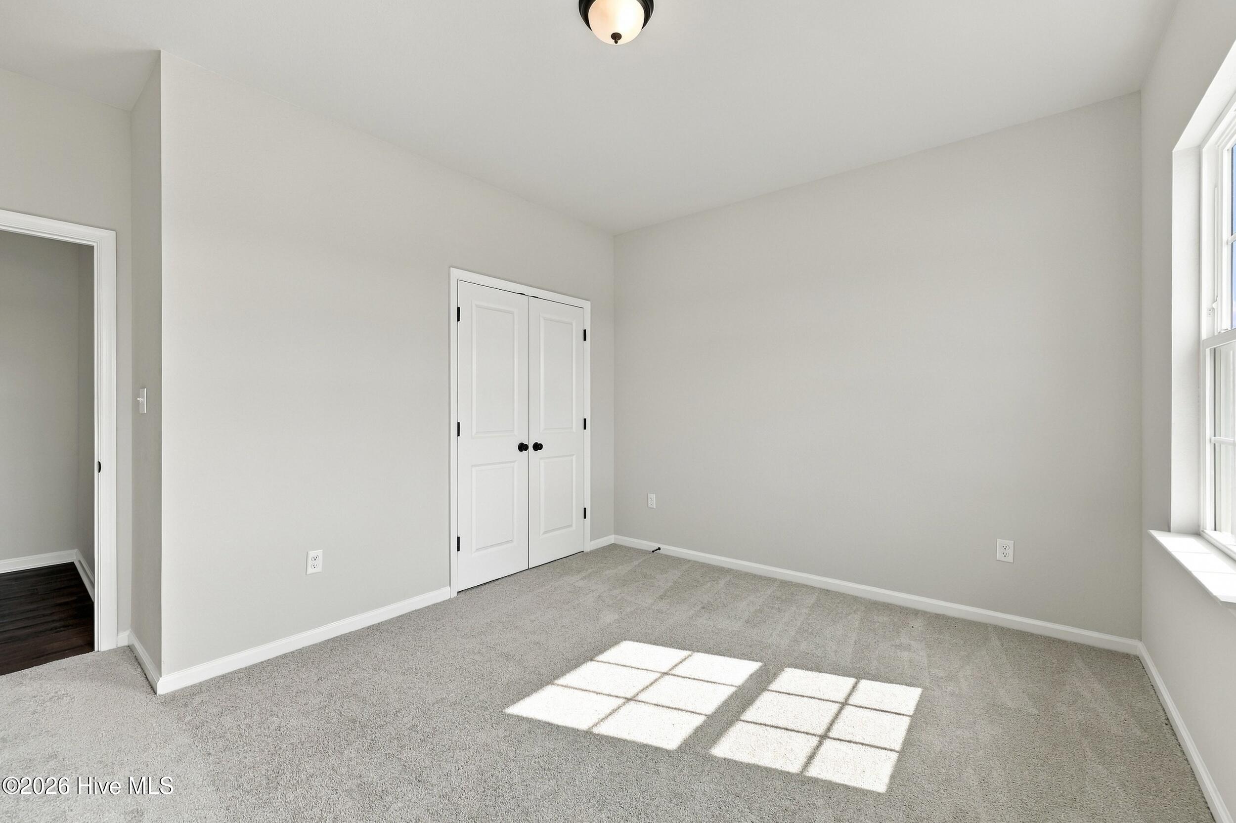 208 Halifax Court Property Photo 34